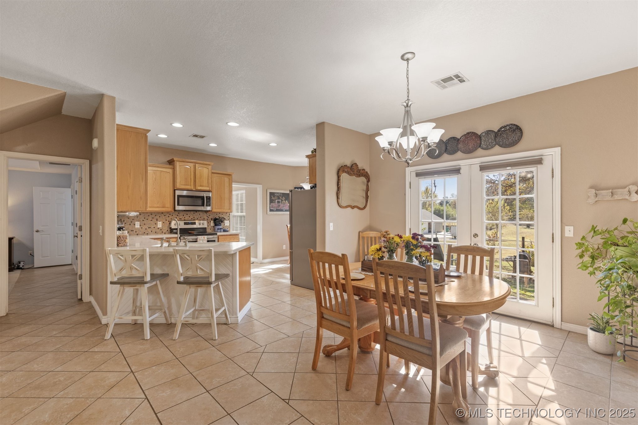 6338 W 77th Street Property Photo 12