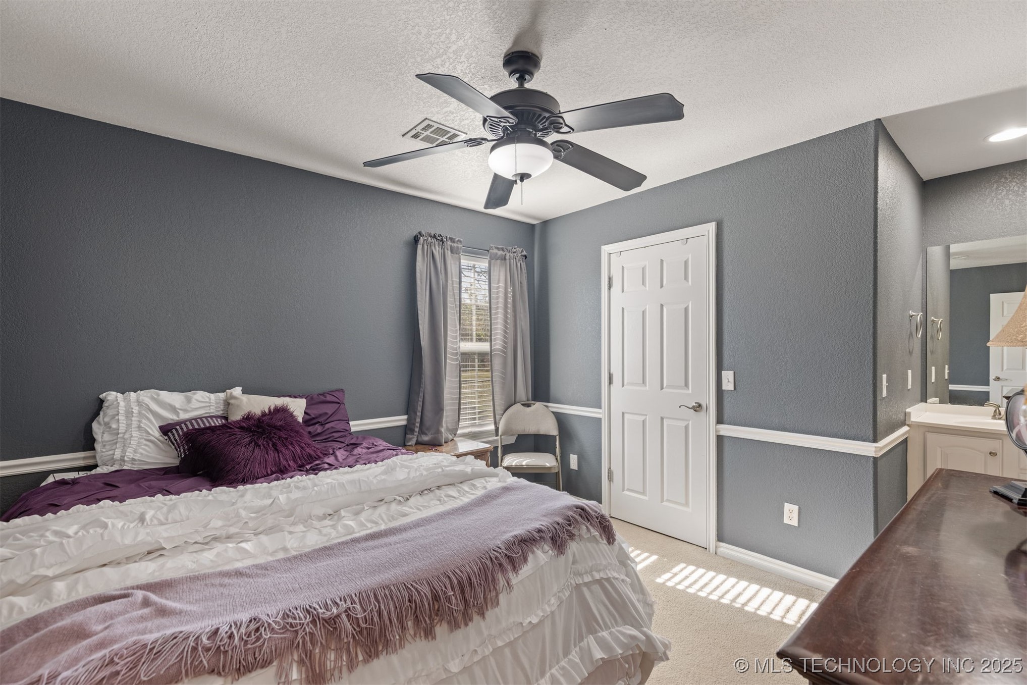 6338 W 77th Street Property Photo 30