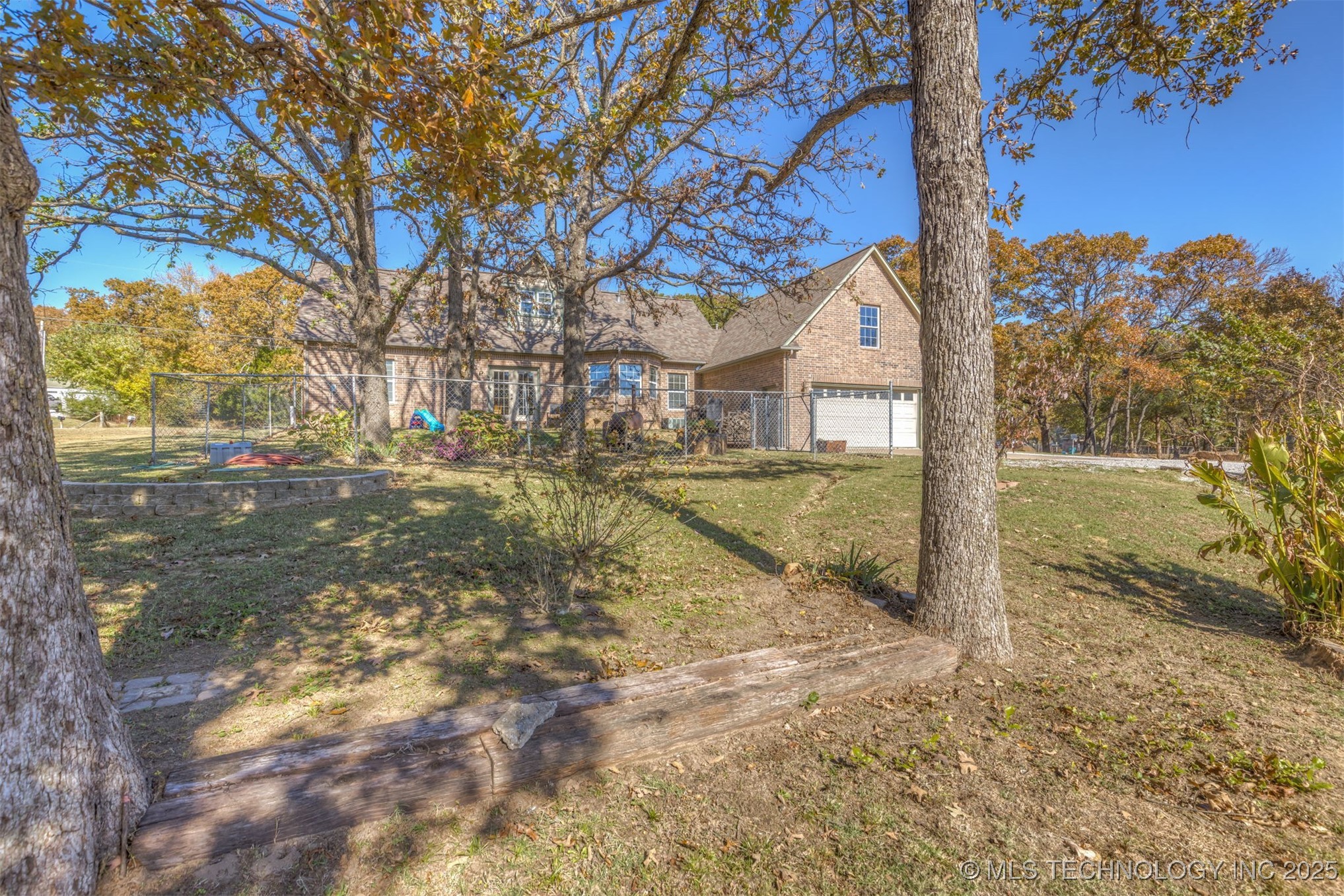 6338 W 77th Street Property Photo 41