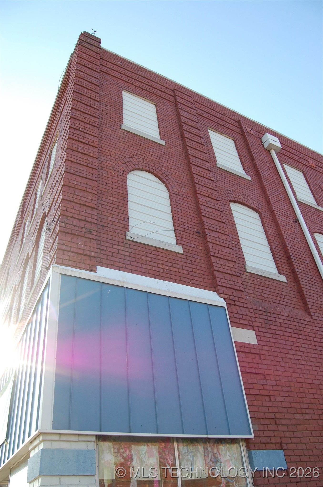 402 W Main Street Property Photo 14