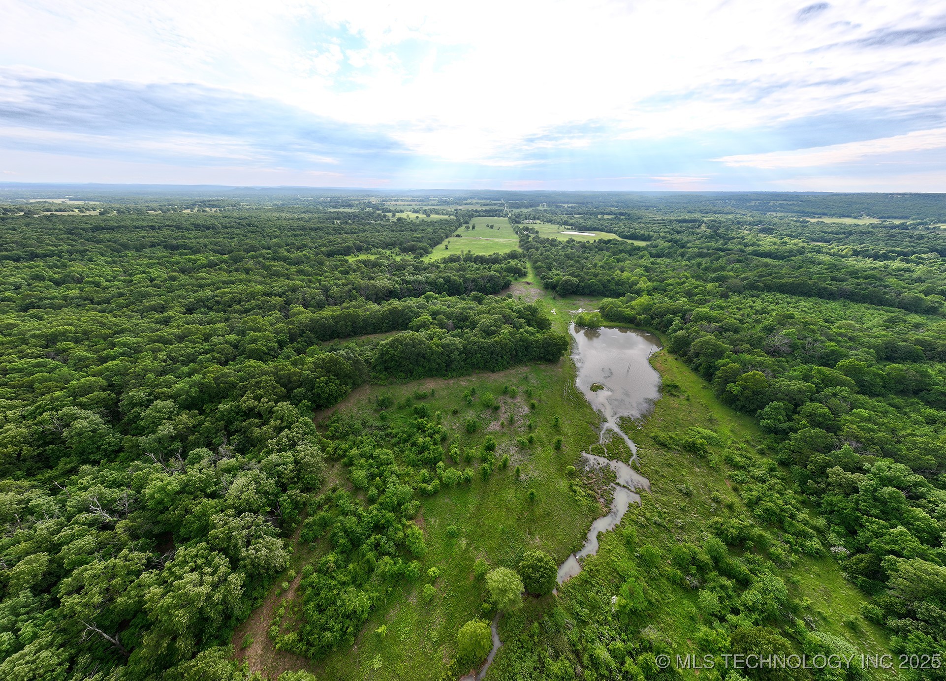 1030 Property Photo 8