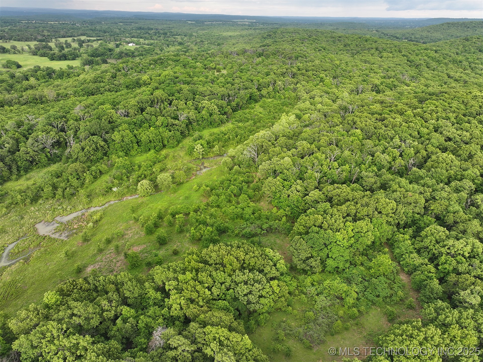 1030 Property Photo 9