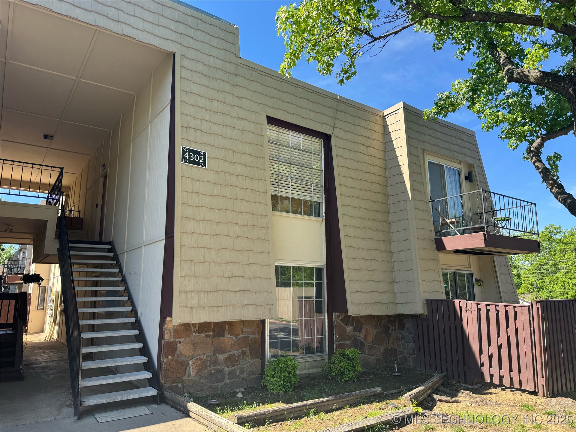 4302 E 67th Street 656 Property Photo 1