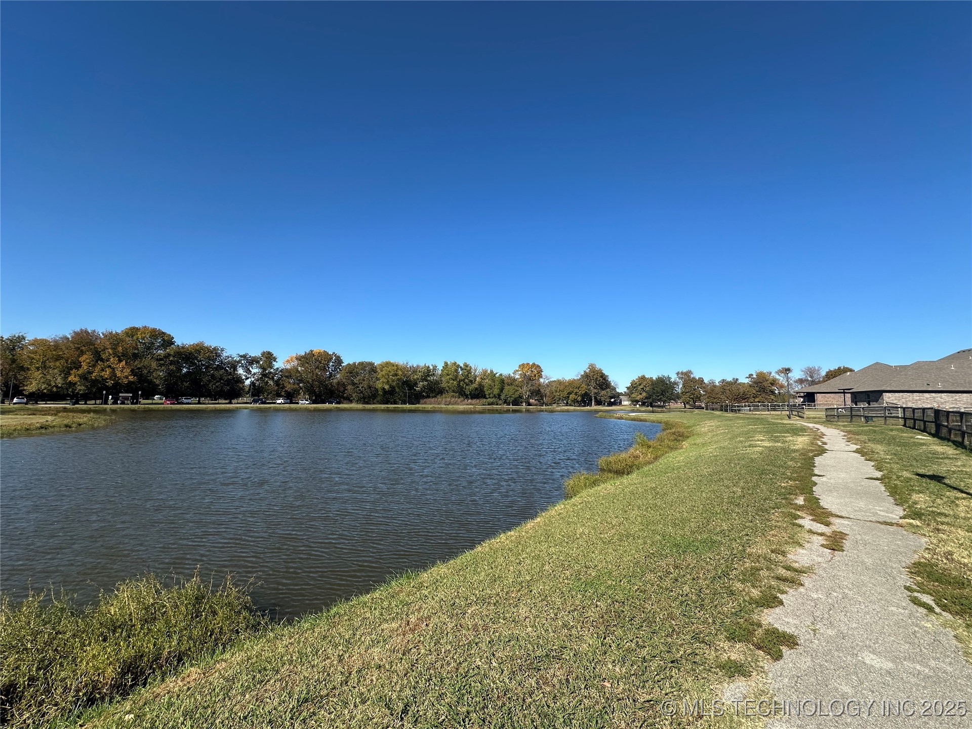 15410 E 87th Street Property Photo 27