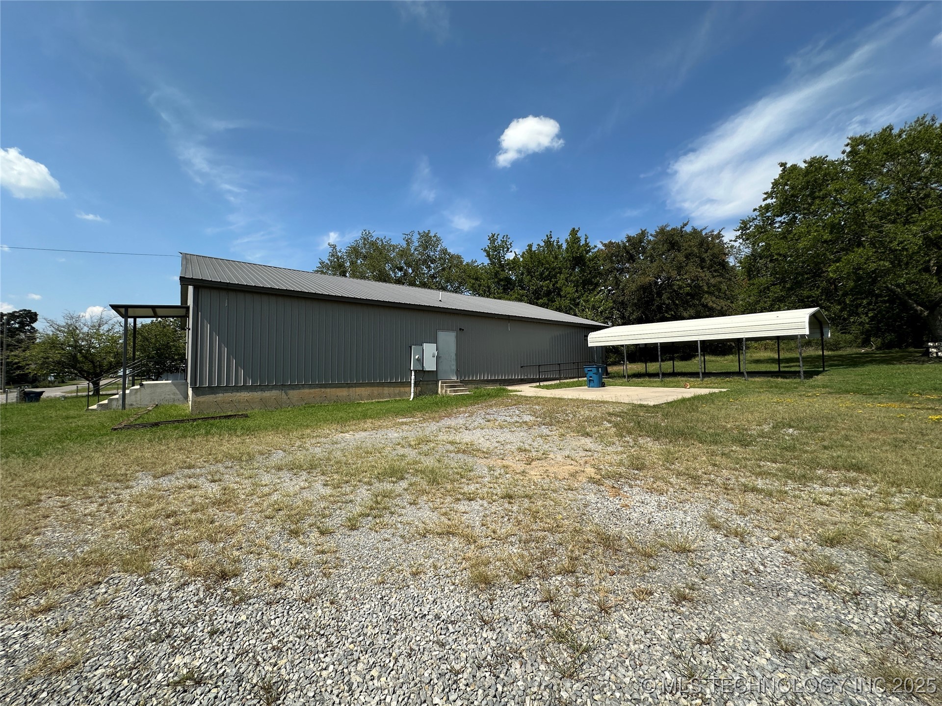 301 W Miami Avenue Property Photo 3