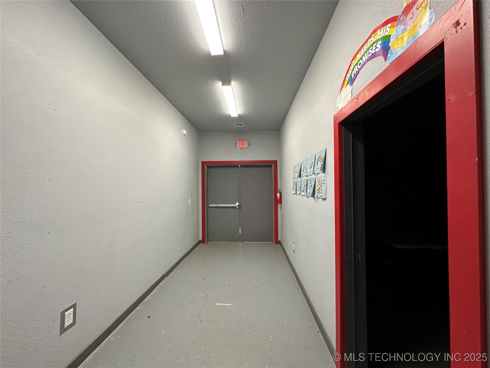 301 W Miami Avenue Property Photo 12