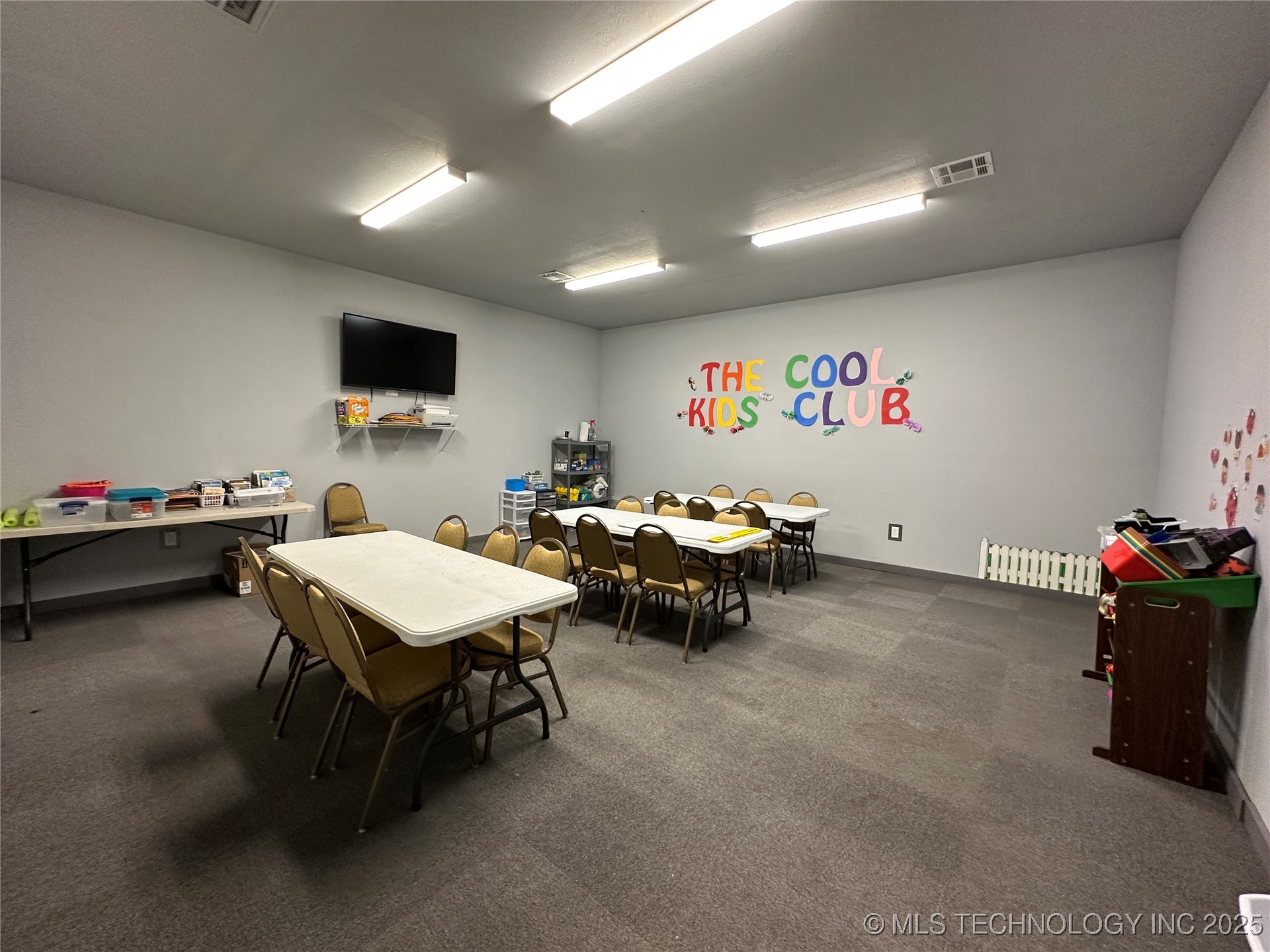 301 W Miami Avenue Property Photo 14