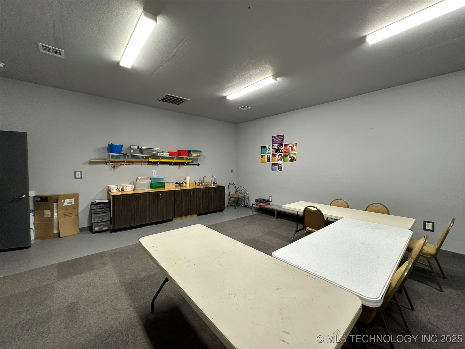 301 W Miami Avenue Property Photo 15