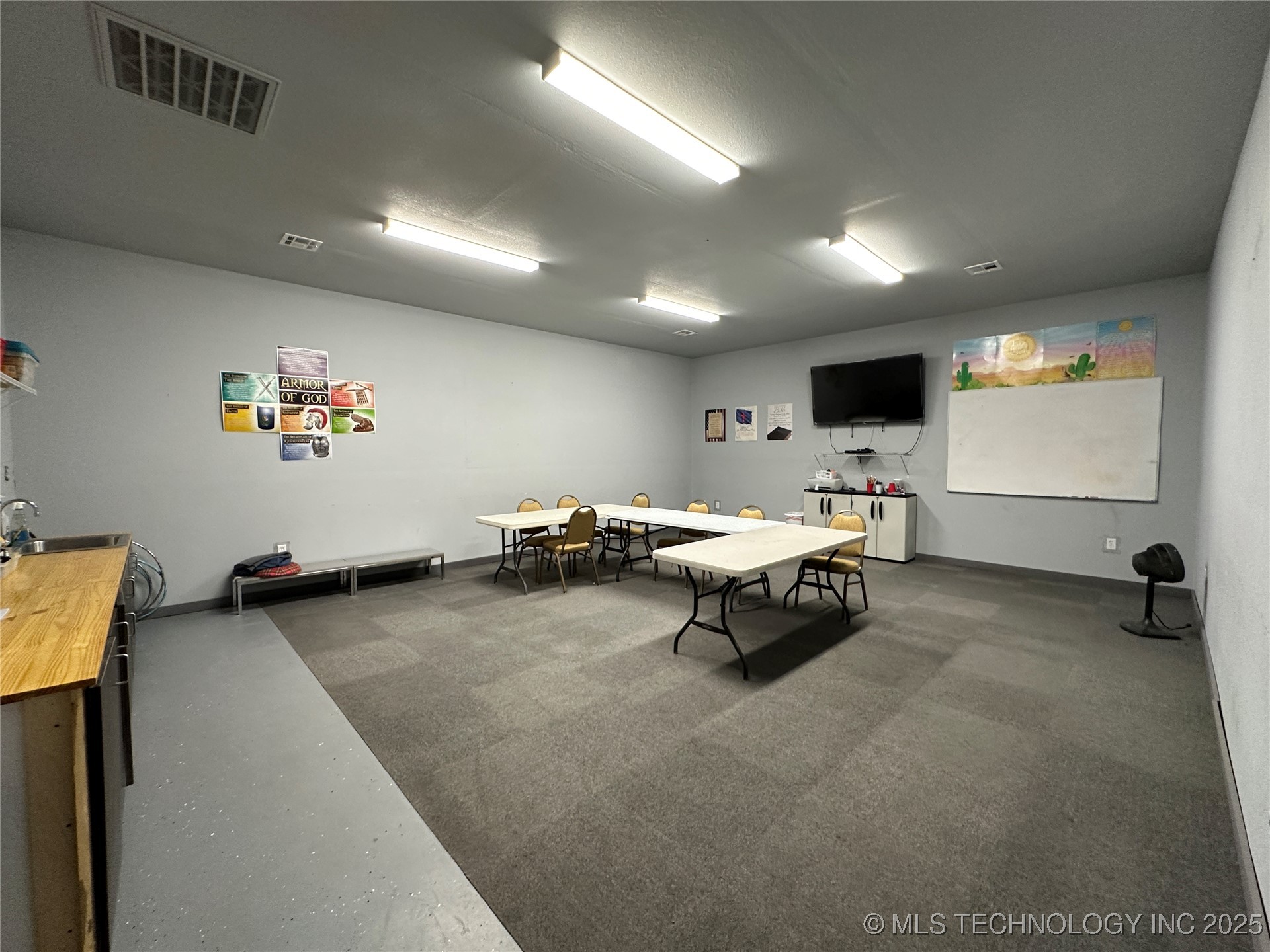 301 W Miami Avenue Property Photo 16