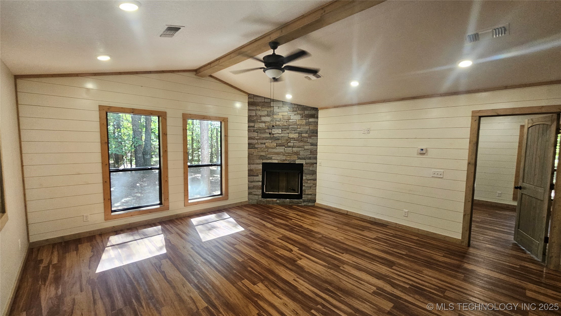 674 Pine Meadow Lane Property Photo 2