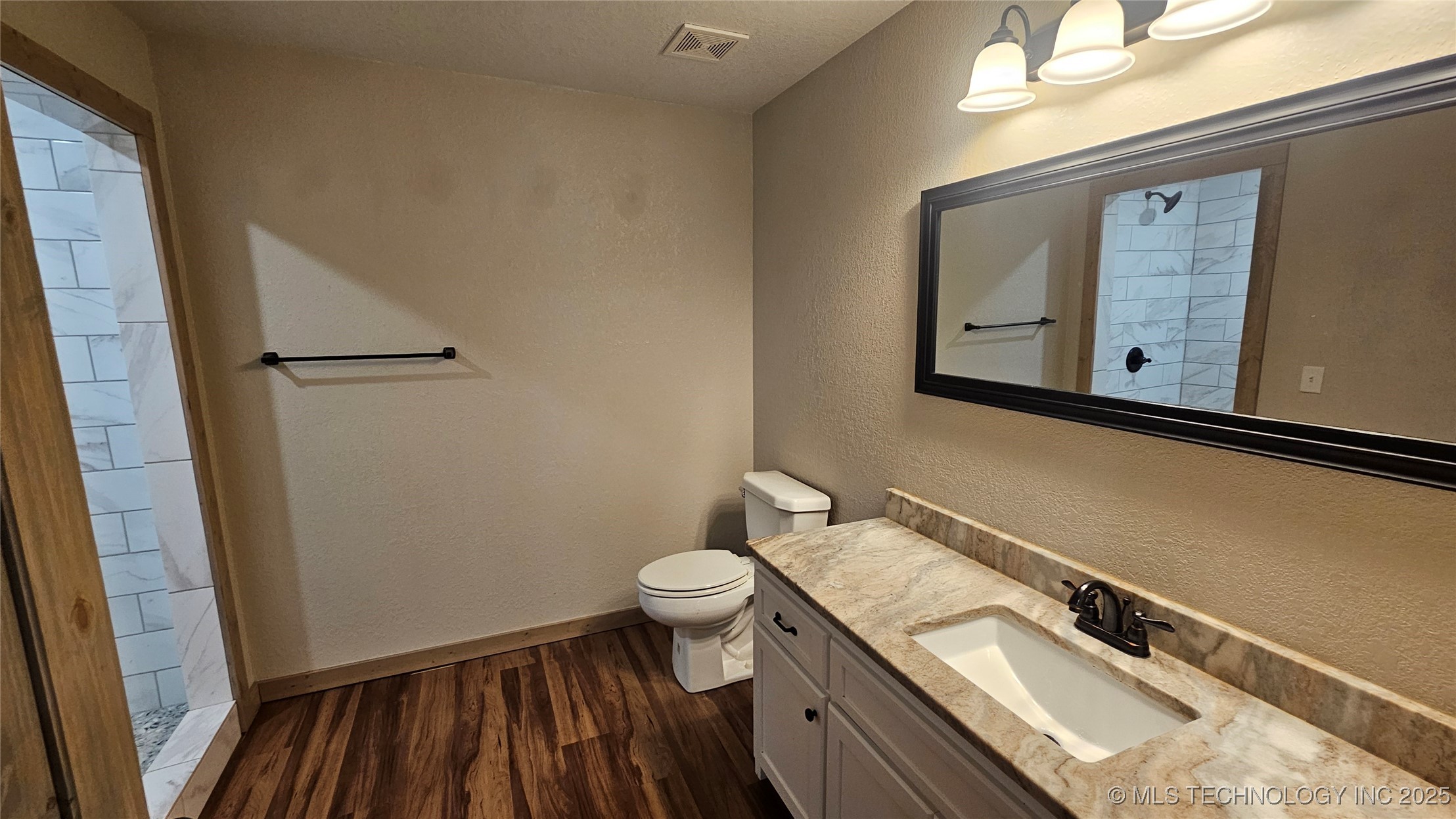 674 Pine Meadow Lane Property Photo 7