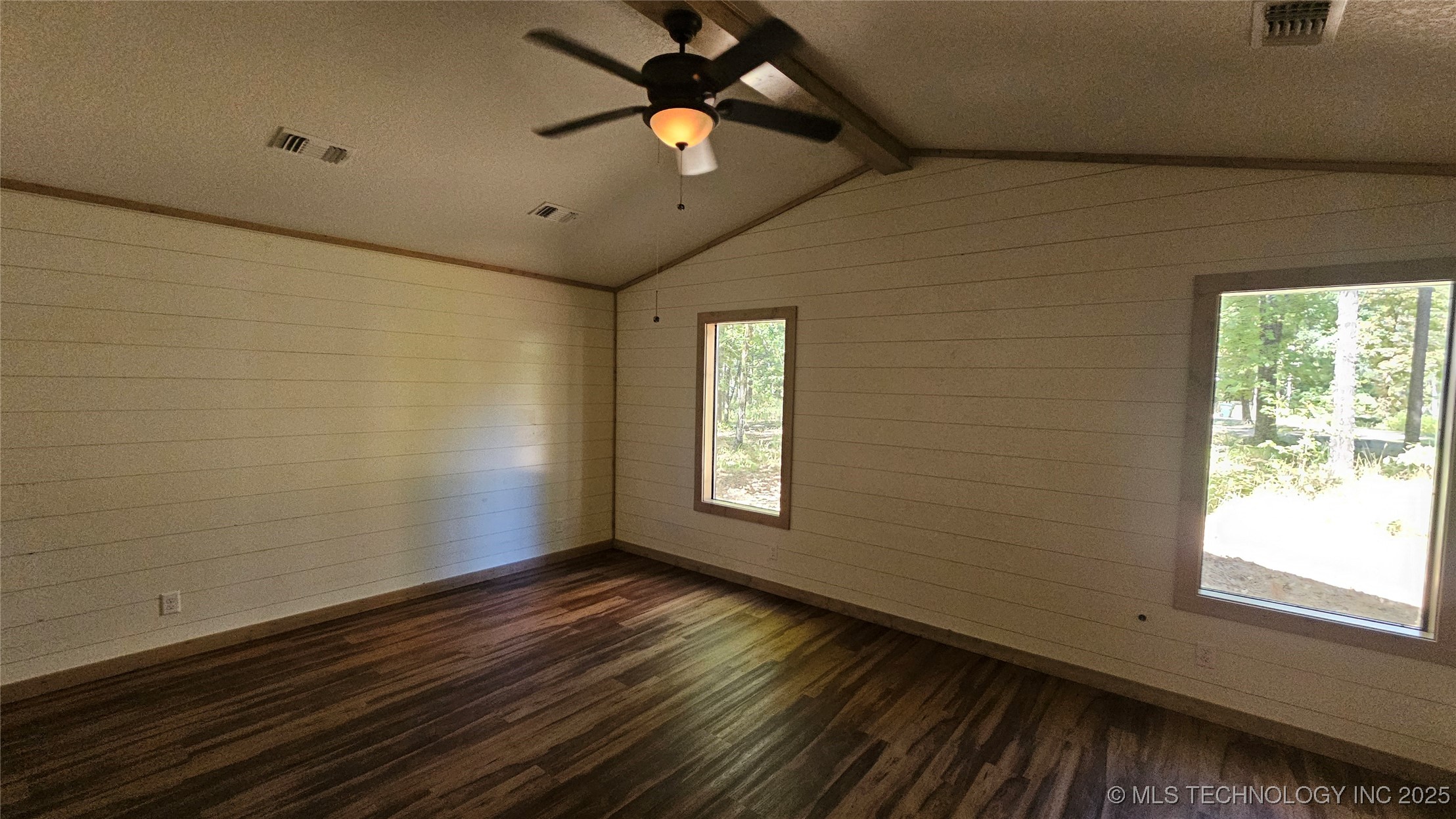 674 Pine Meadow Lane Property Photo 9