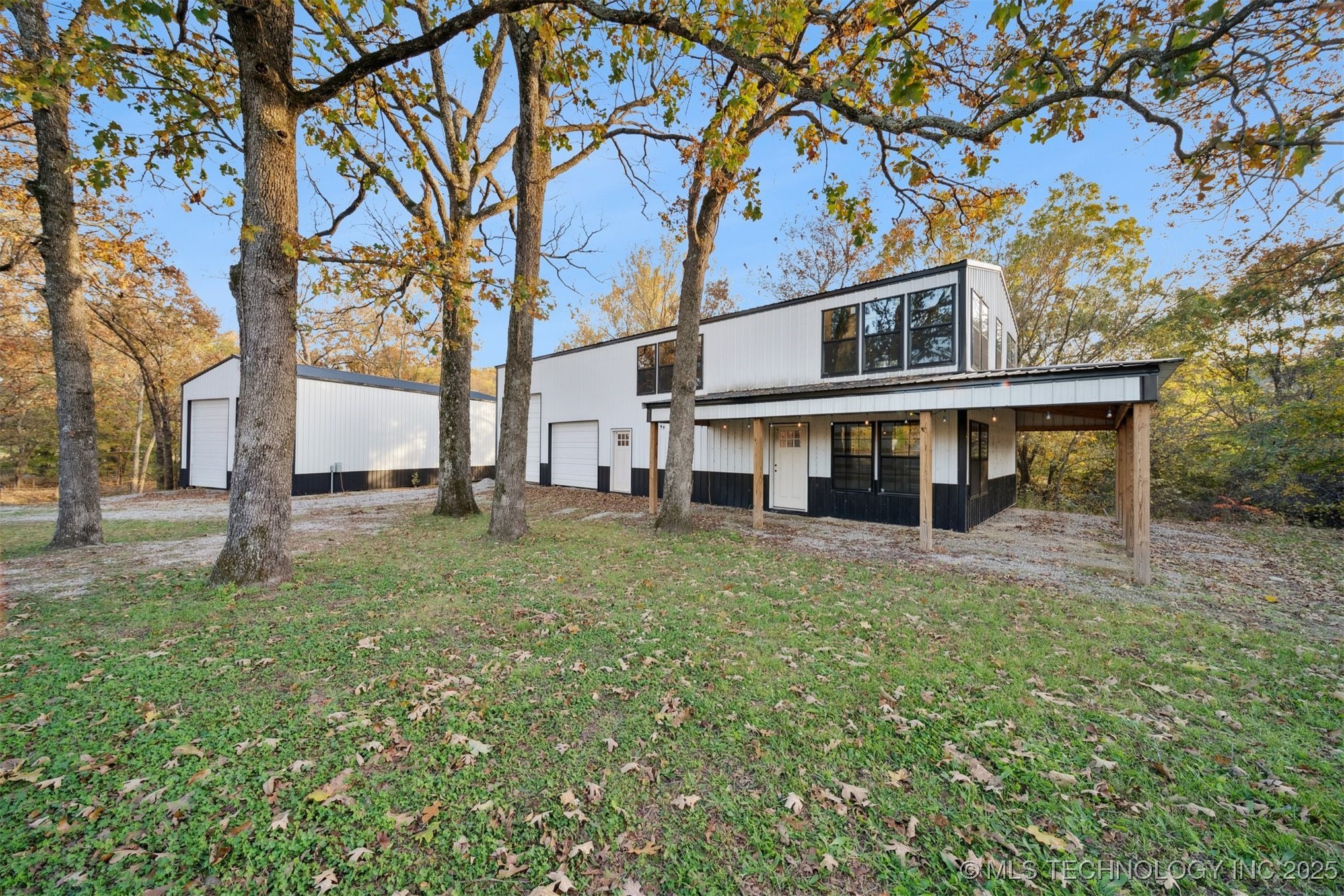 17980 E 430 Road Property Photo 3