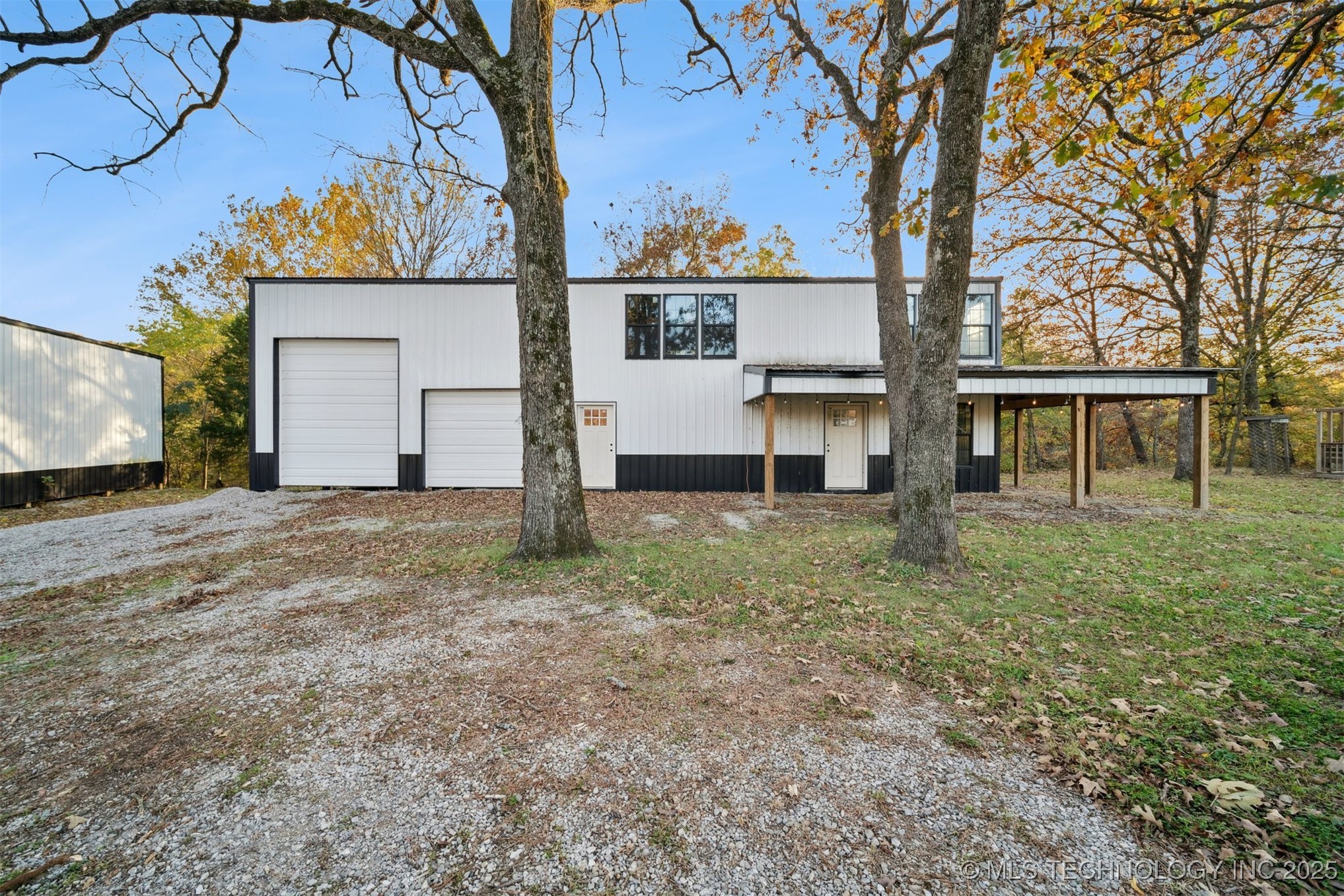 17980 E 430 Road Property Photo 4