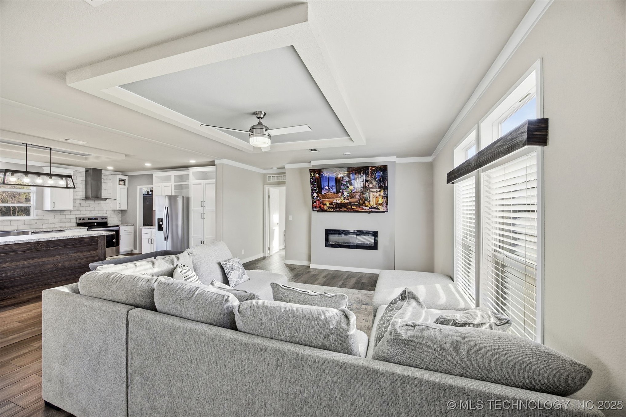 357431 E 960 Road Property Photo 5