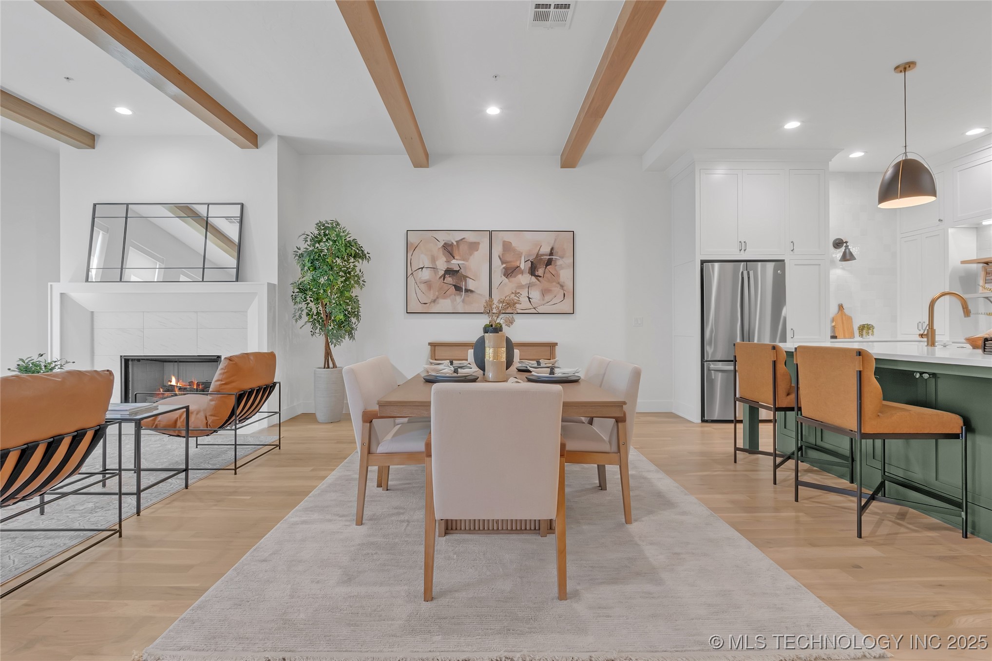 1049 E 8th Street S Property Photo 13