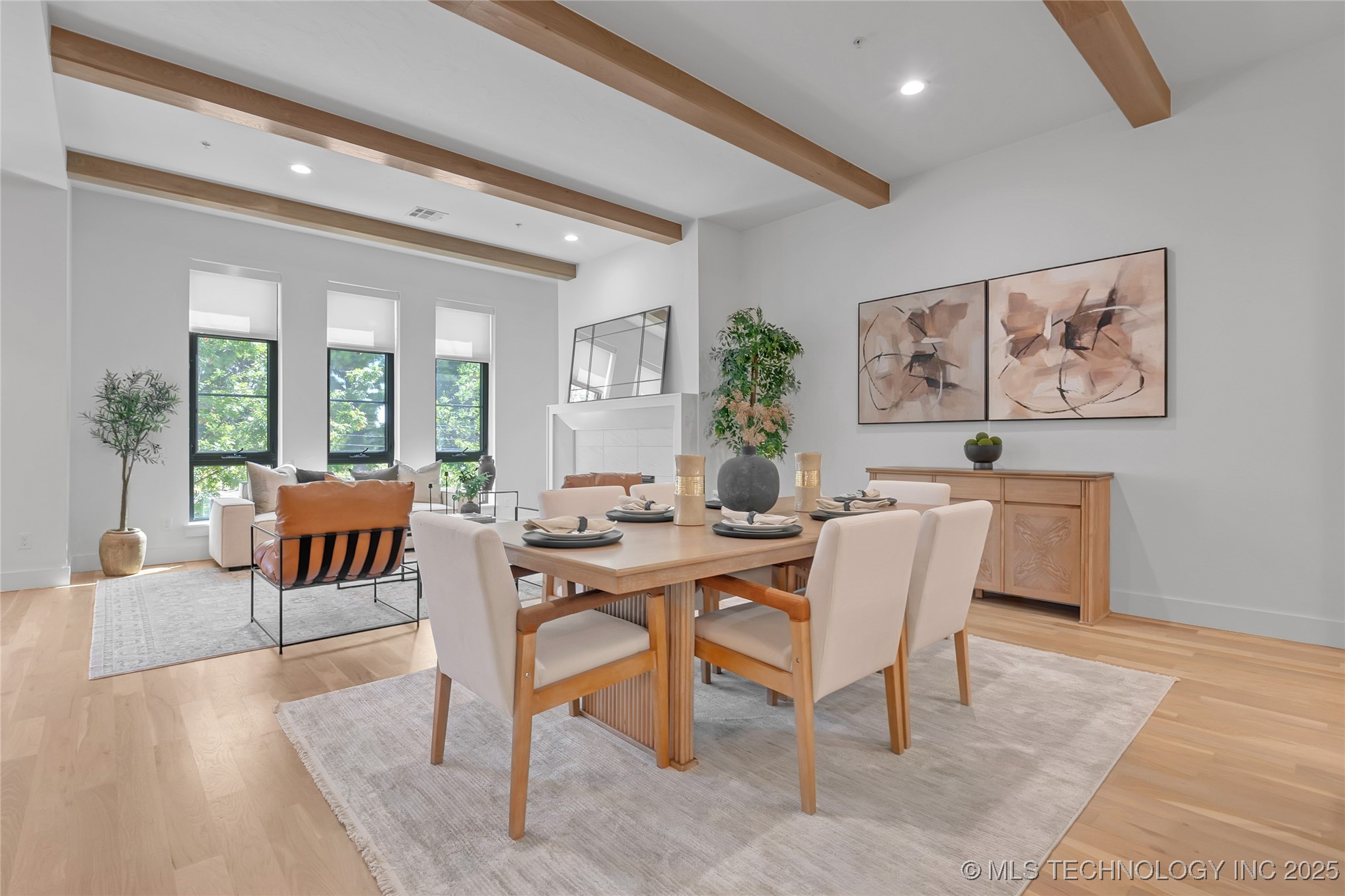 1049 E 8th Street S Property Photo 14