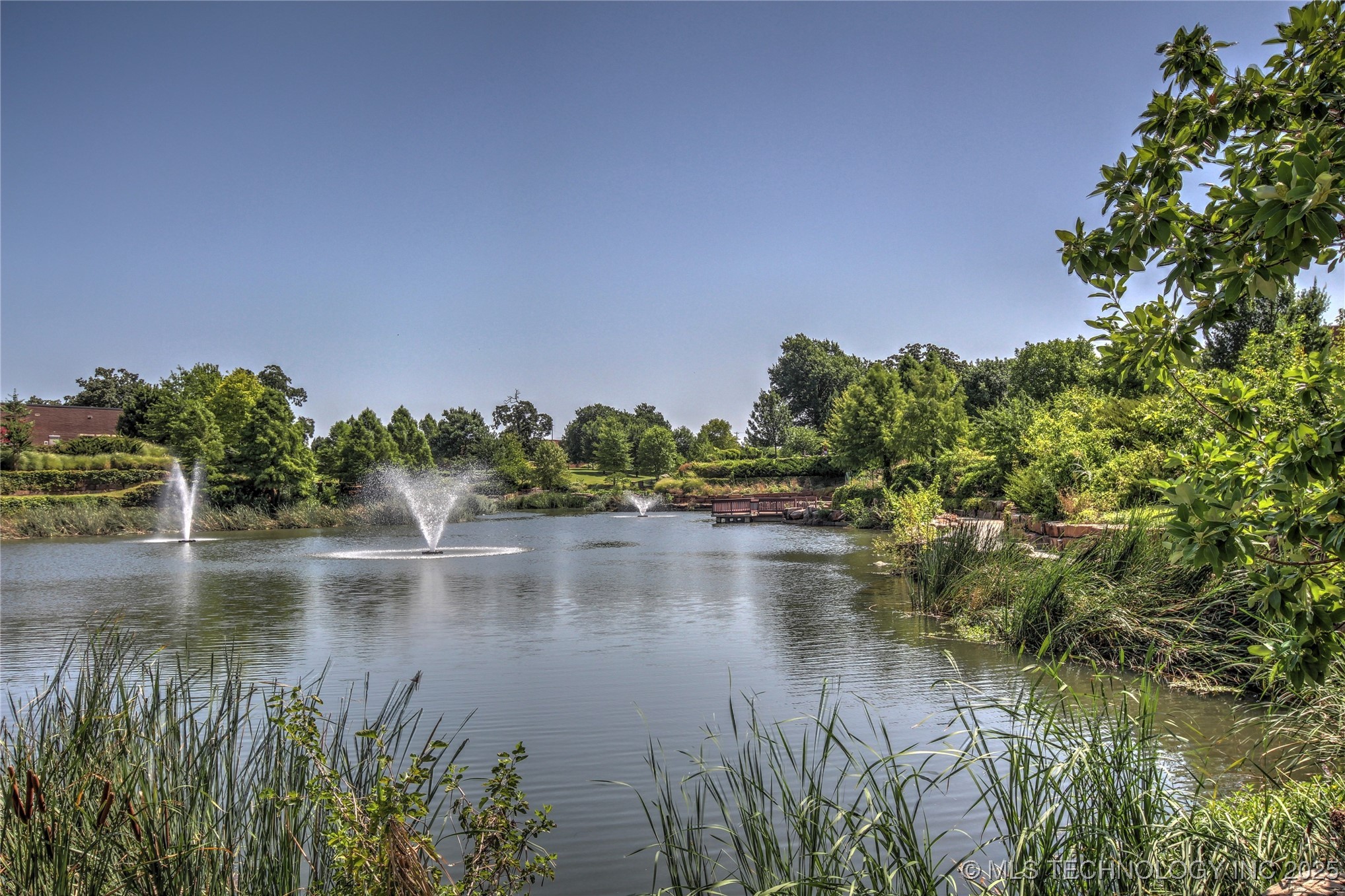 1049 E 8th Street S Property Photo 42