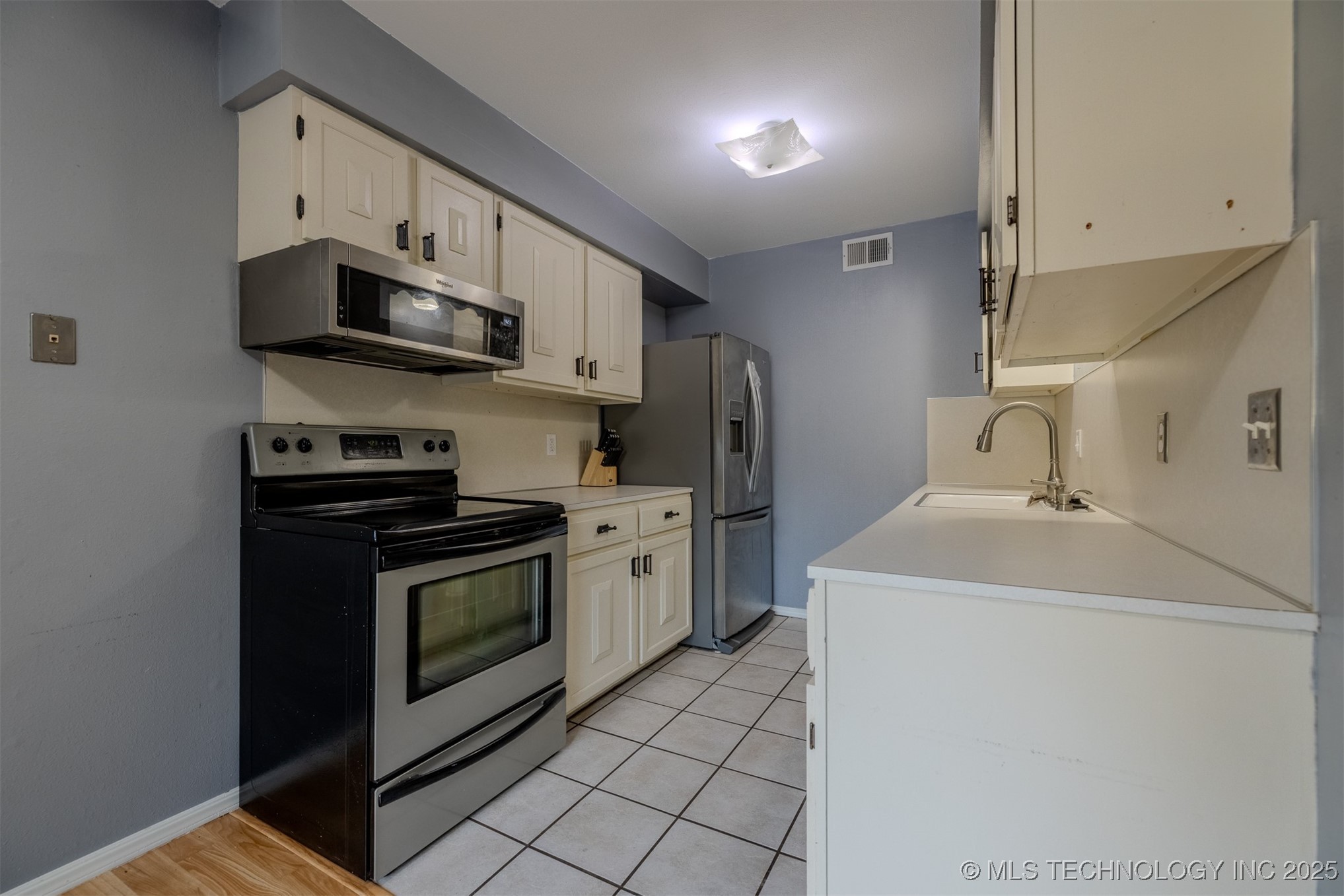 6804 S Toledo Avenue 404 Property Photo 16