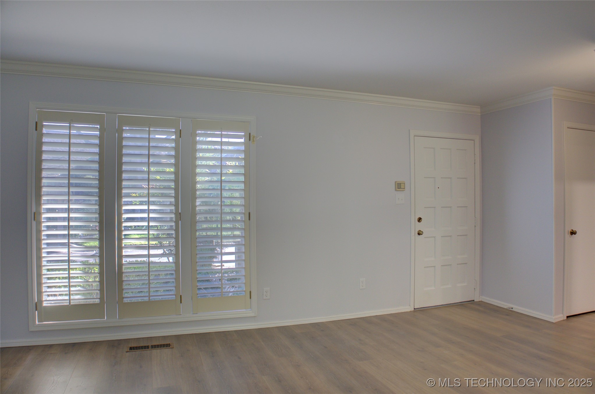 5206 S Harvard Avenue 106 Property Photo 4