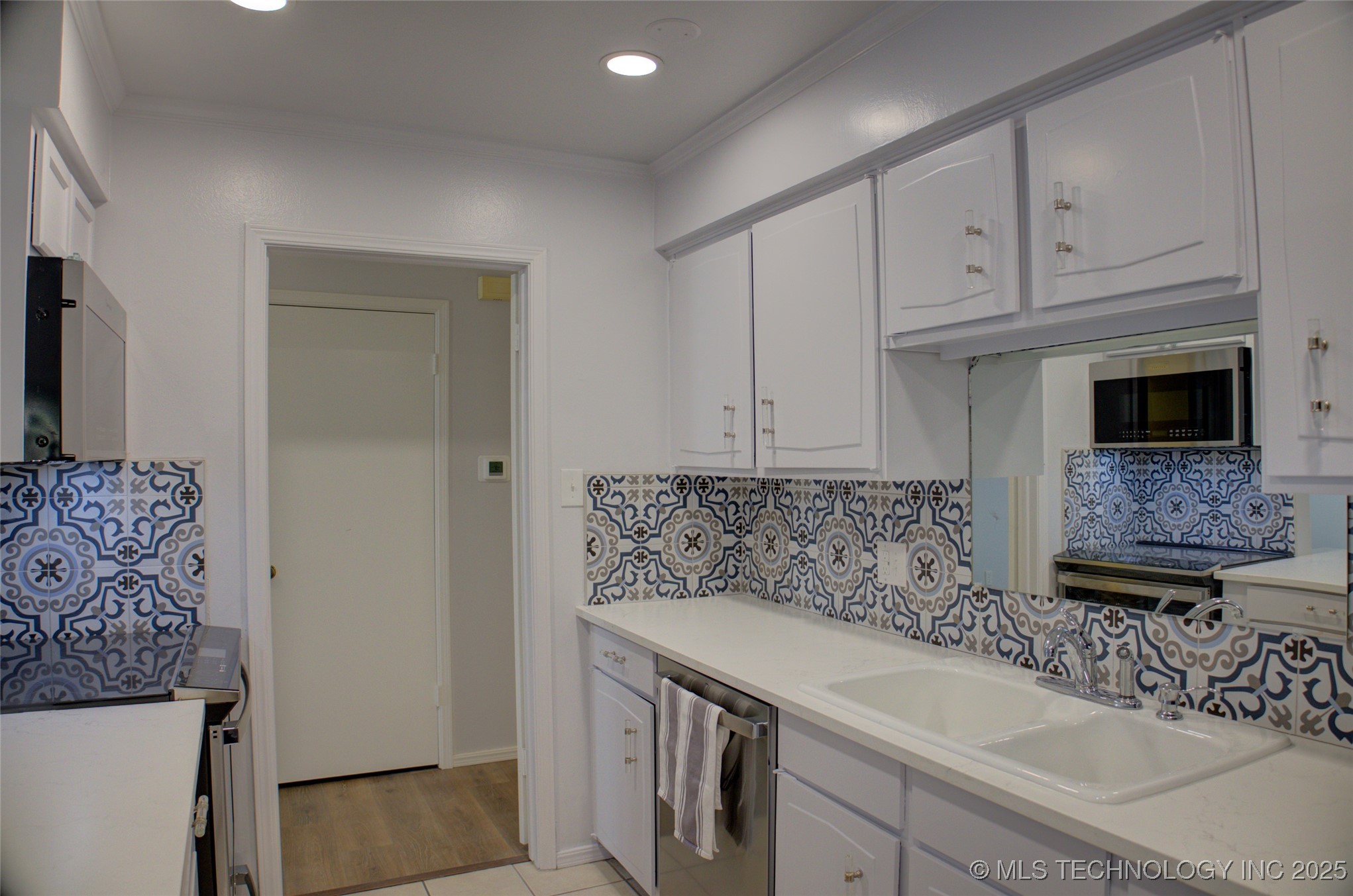 5206 S Harvard Avenue 106 Property Photo 13