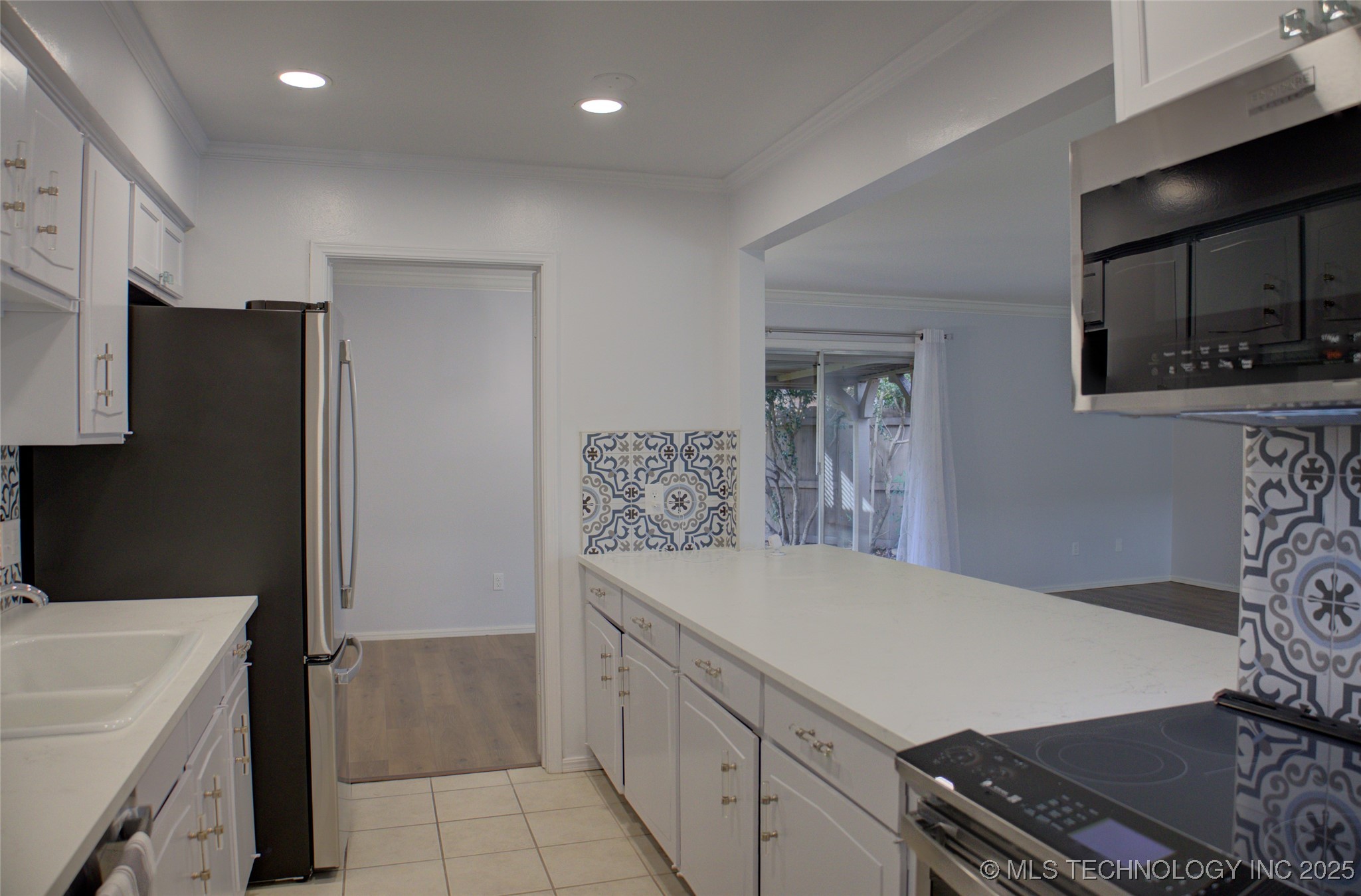 5206 S Harvard Avenue 106 Property Photo 14