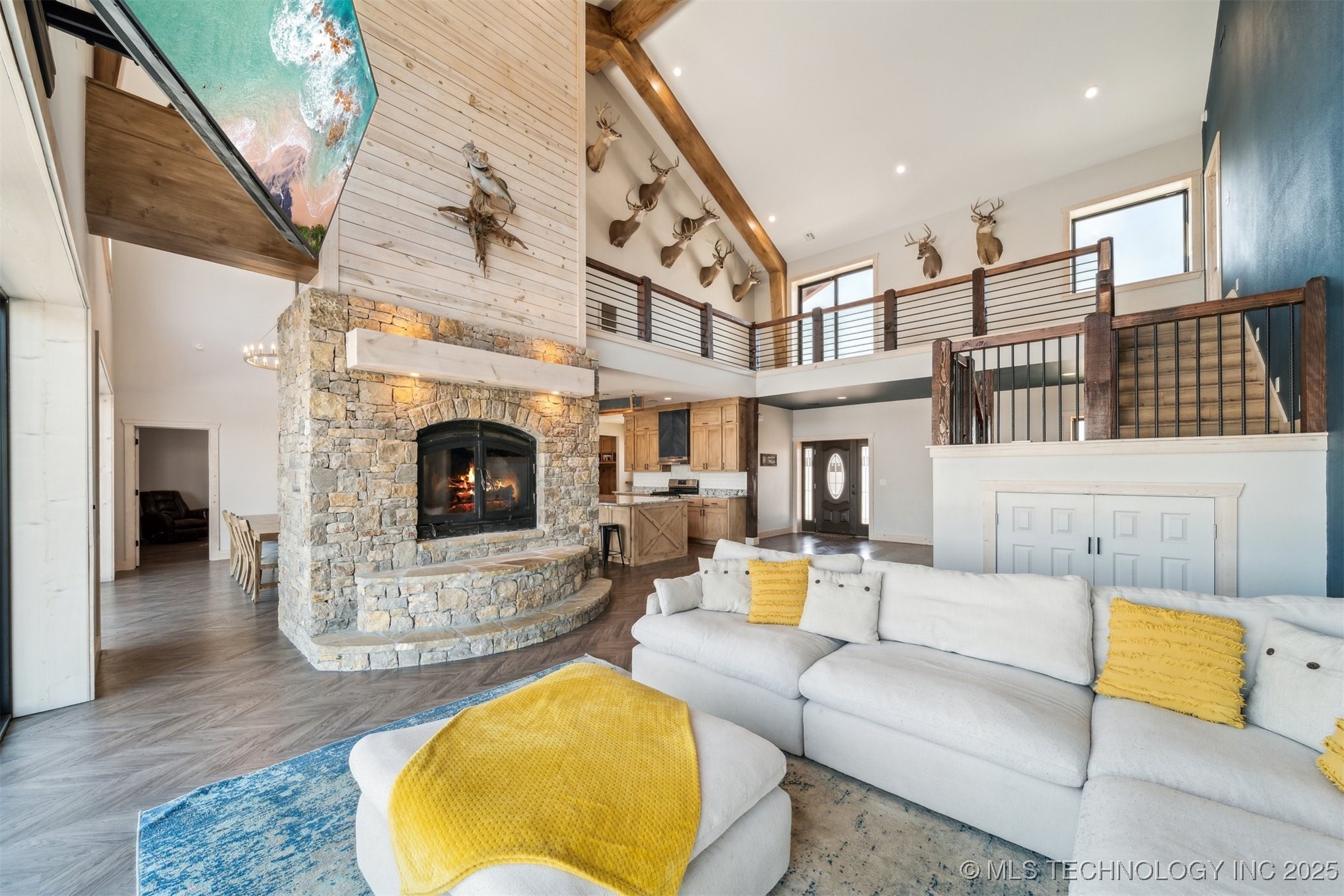 9501 S 4170 Road Property Photo 3