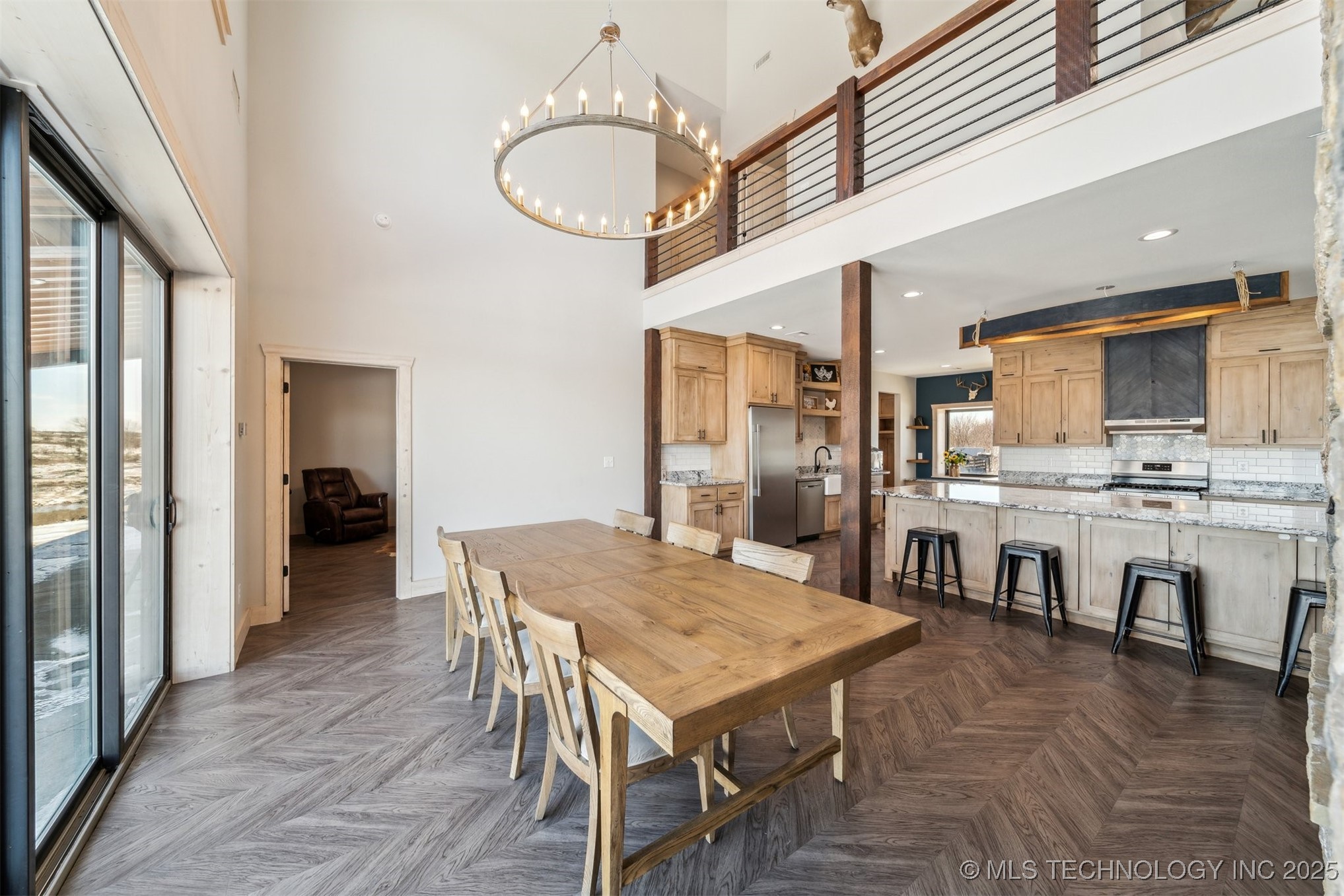 9501 S 4170 Road Property Photo 5