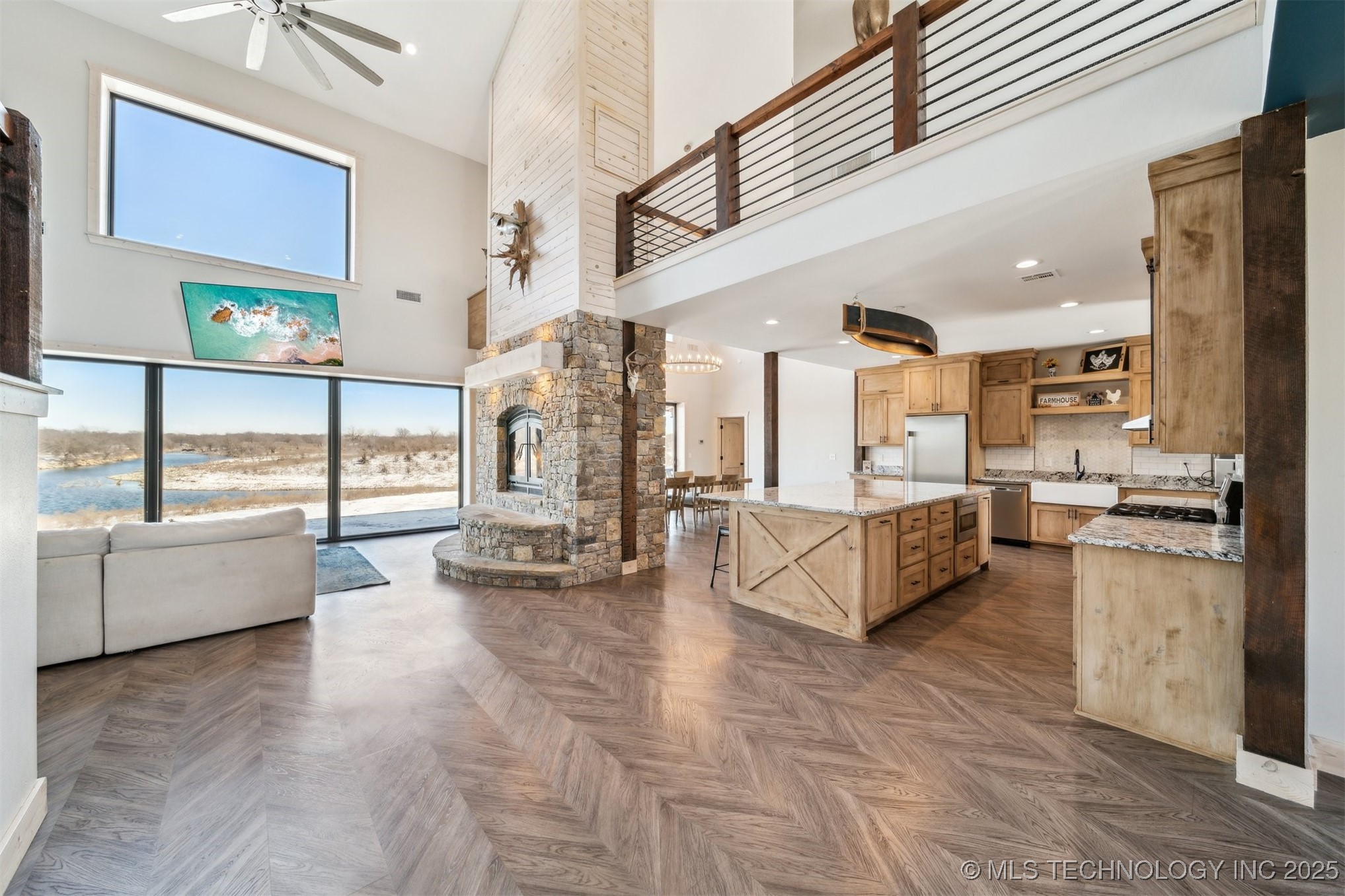 9501 S 4170 Road Property Photo 6