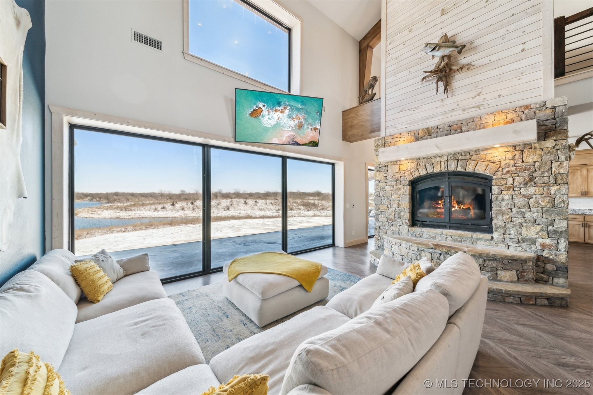 9501 S 4170 Road Property Photo 8