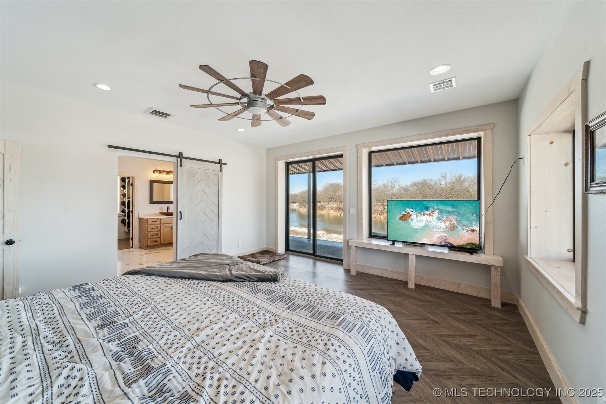 9501 S 4170 Road Property Photo 57