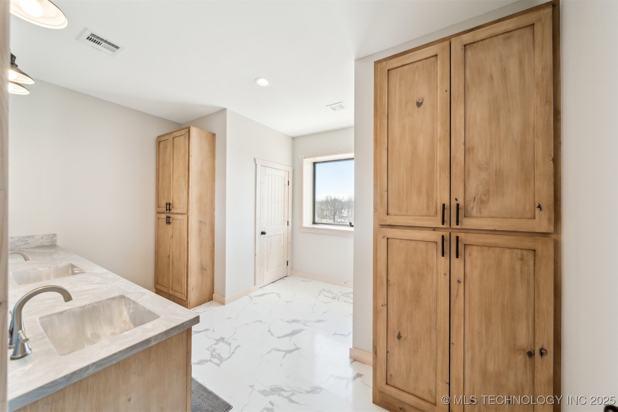 9501 S 4170 Road Property Photo 74