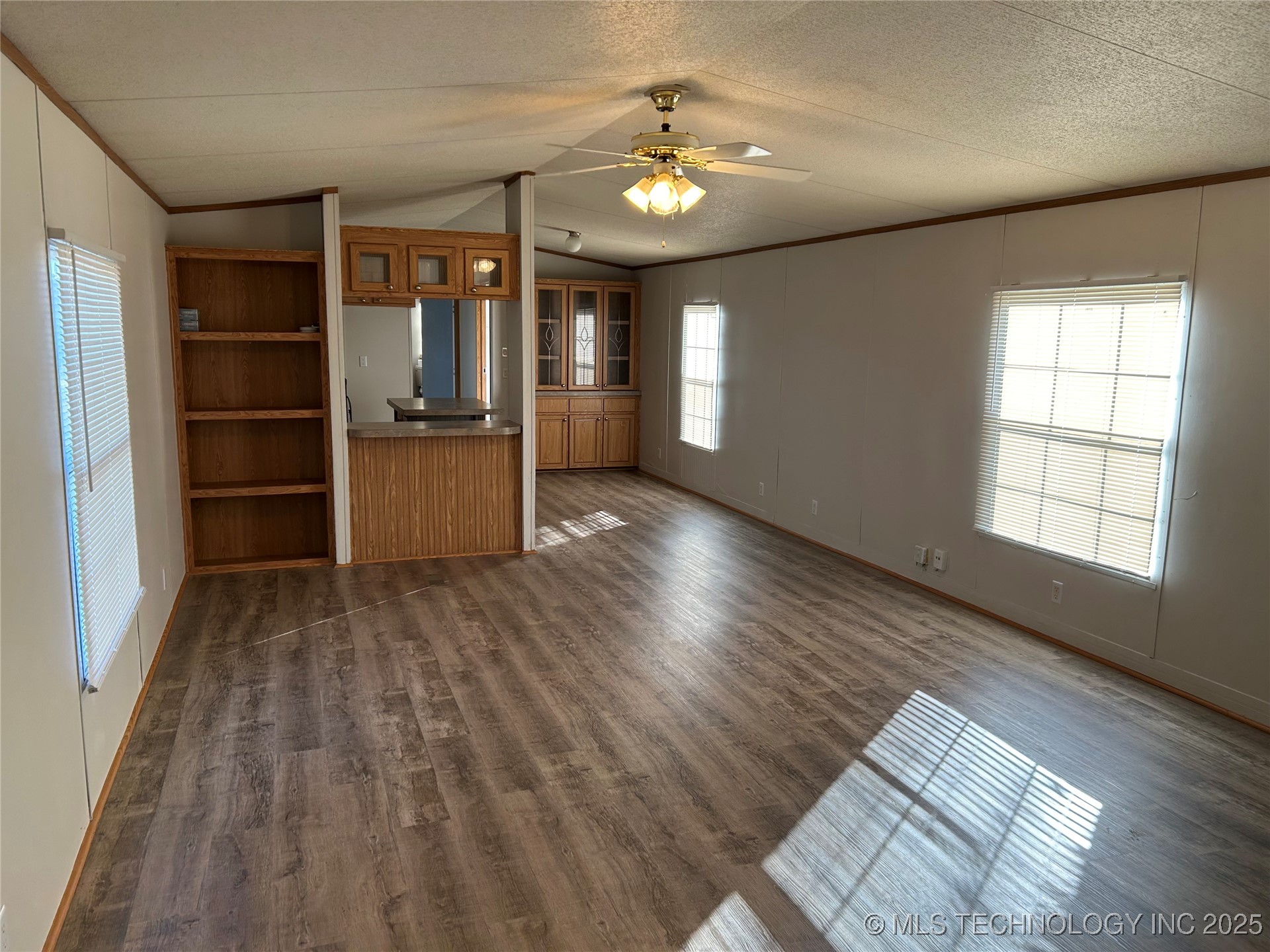 6006 S 155th West Avenue Property Photo 16