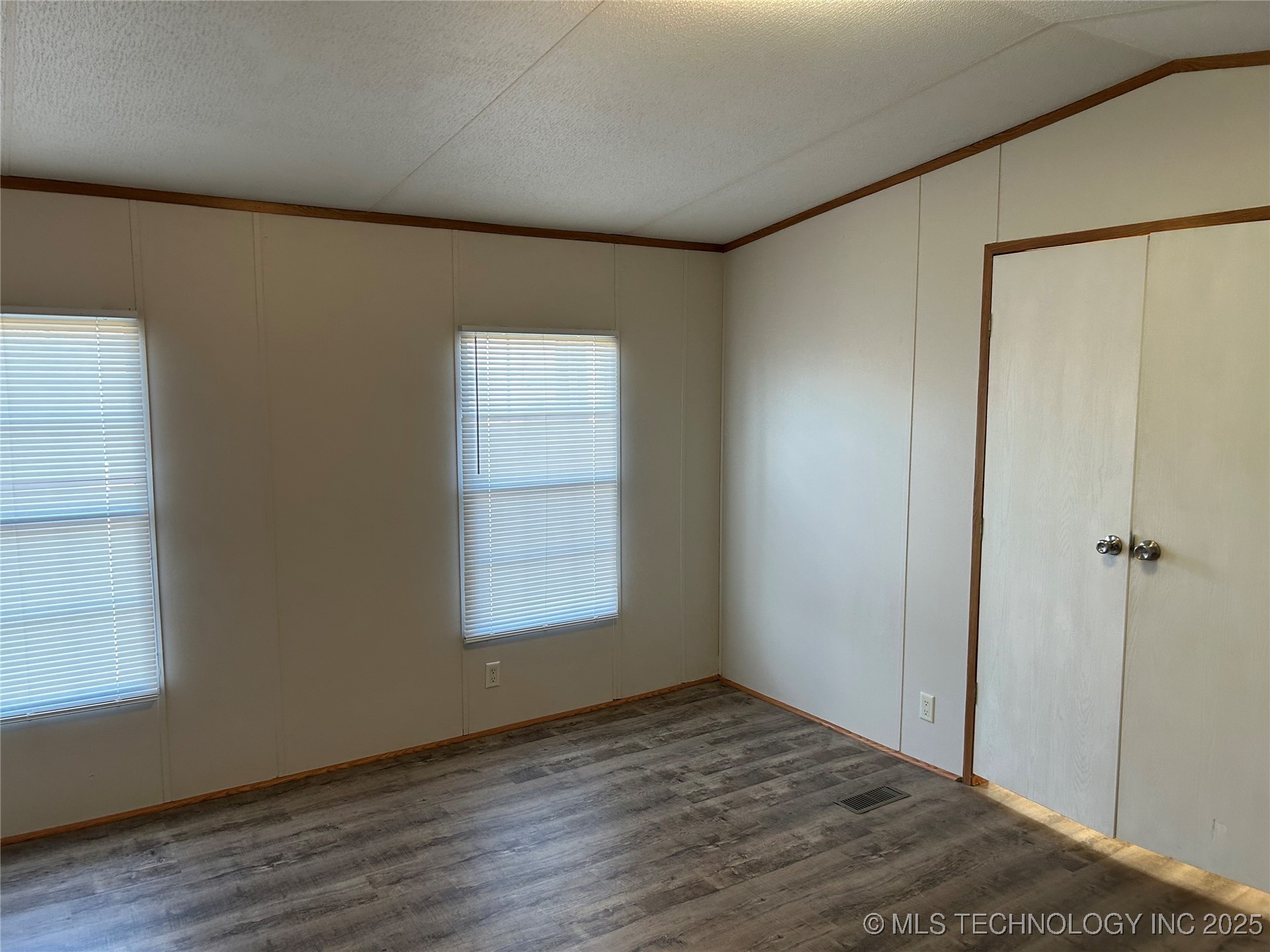 6006 S 155th West Avenue Property Photo 27