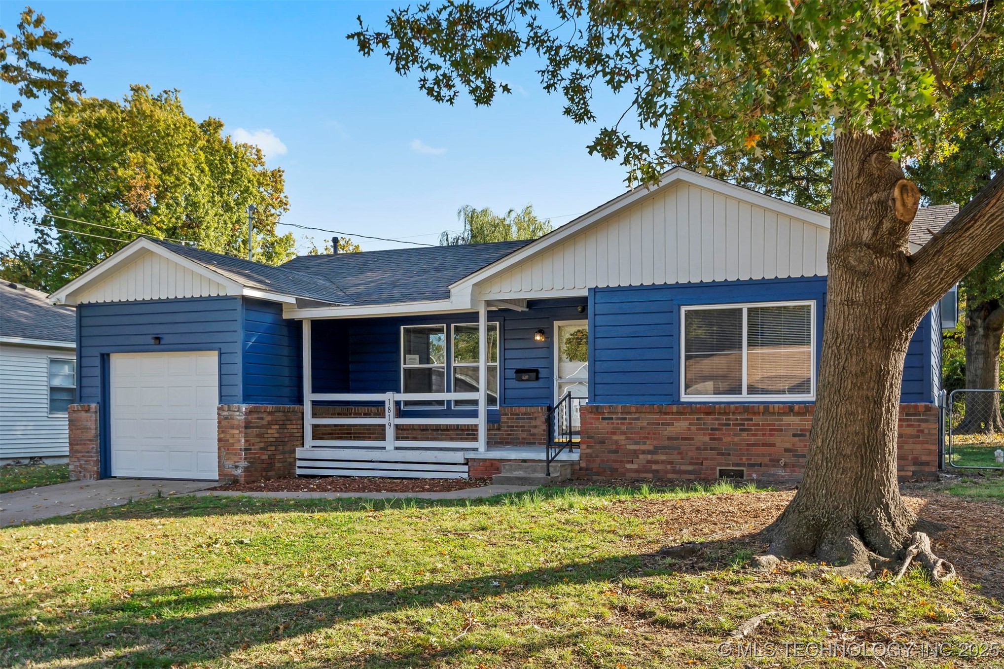 1819 S Irvington Avenue Property Photo 1