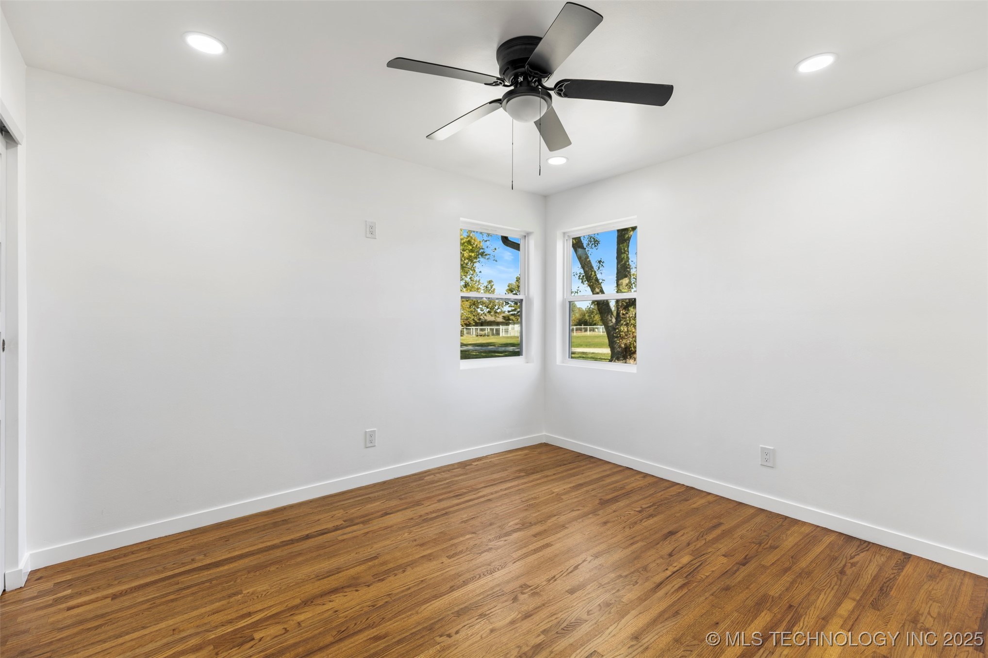 2021 Archdale Drive Property Photo 24