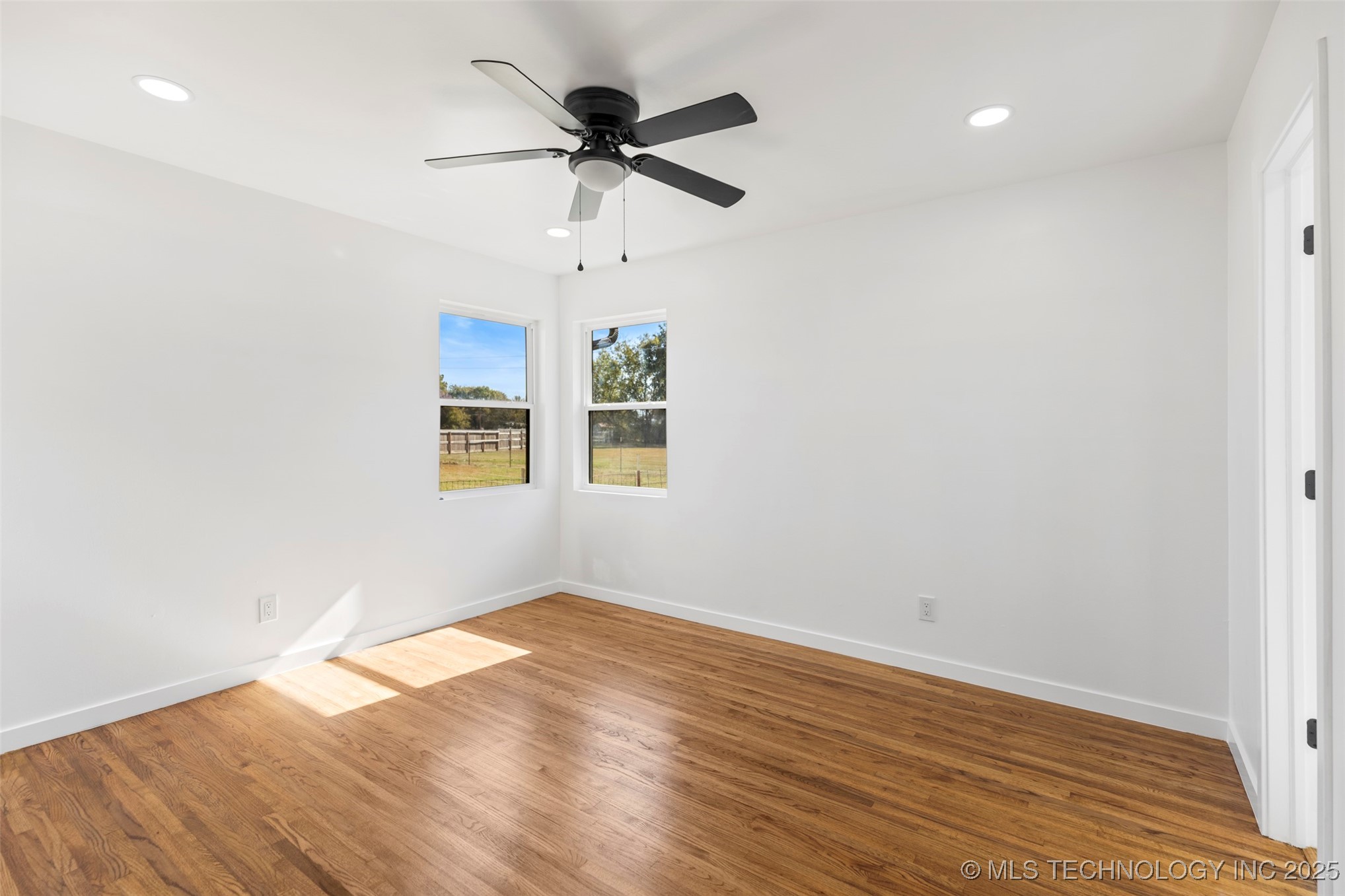 2021 Archdale Drive Property Photo 27