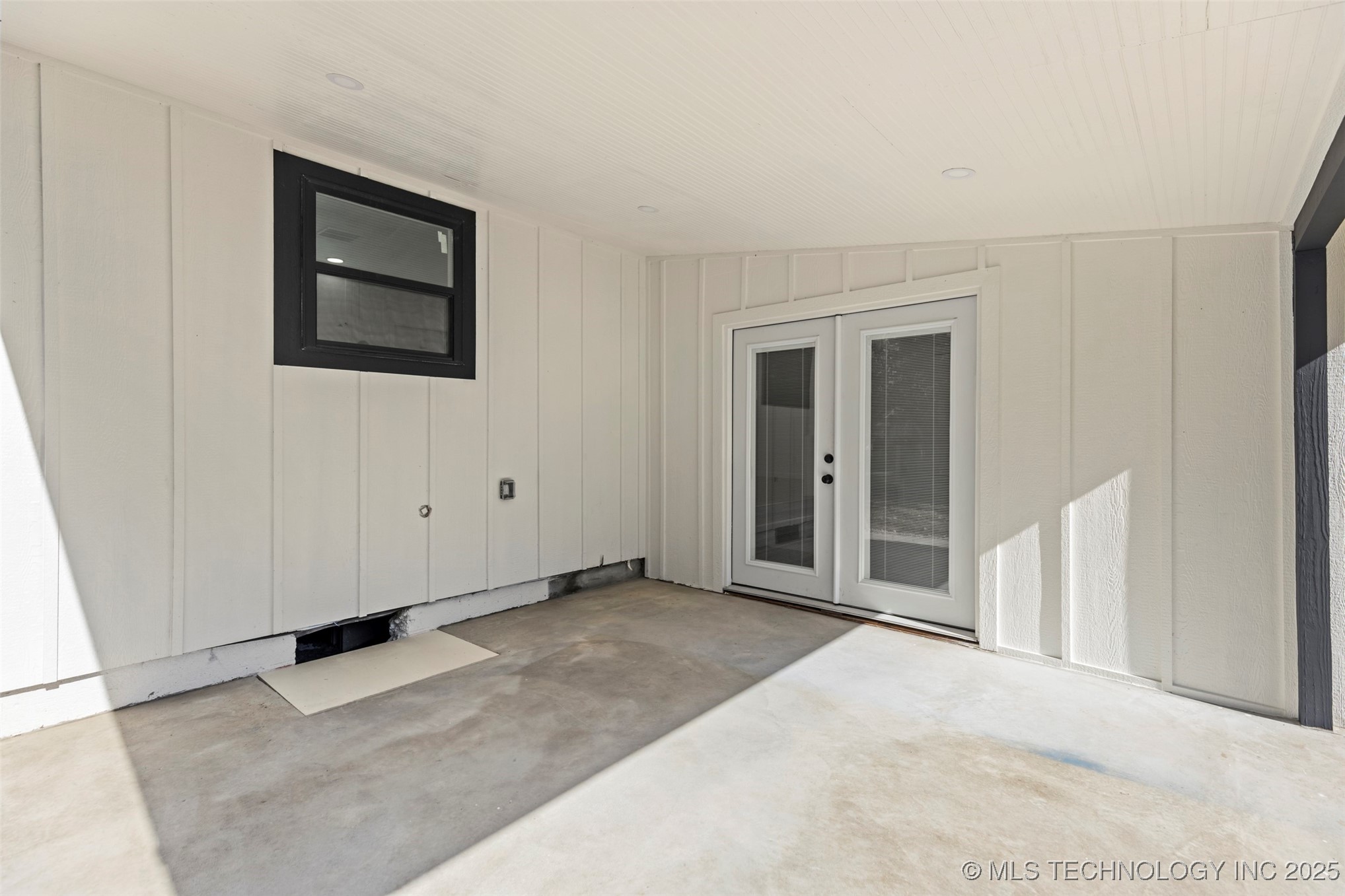 2021 Archdale Drive Property Photo 33