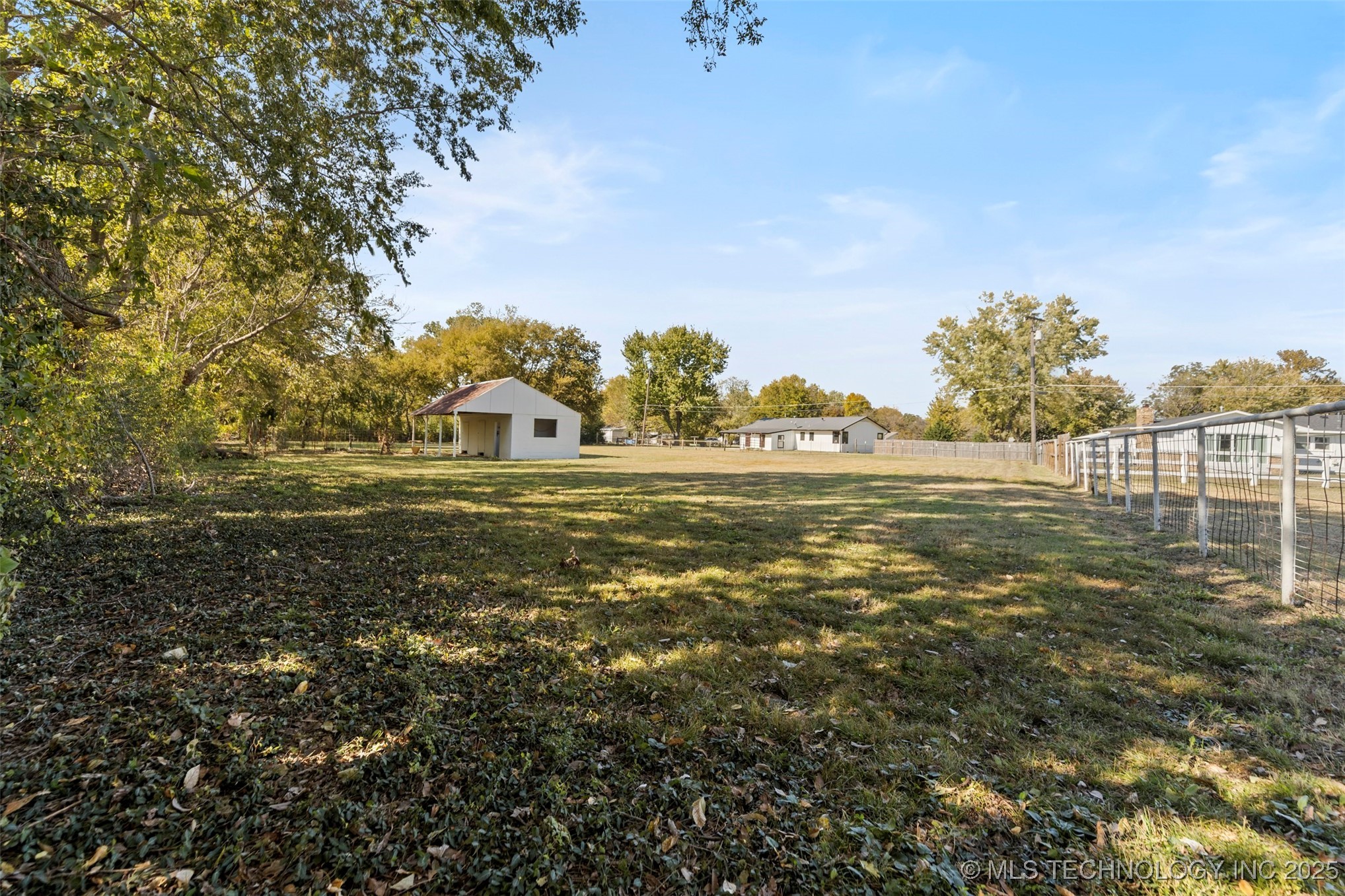 2021 Archdale Drive Property Photo 38