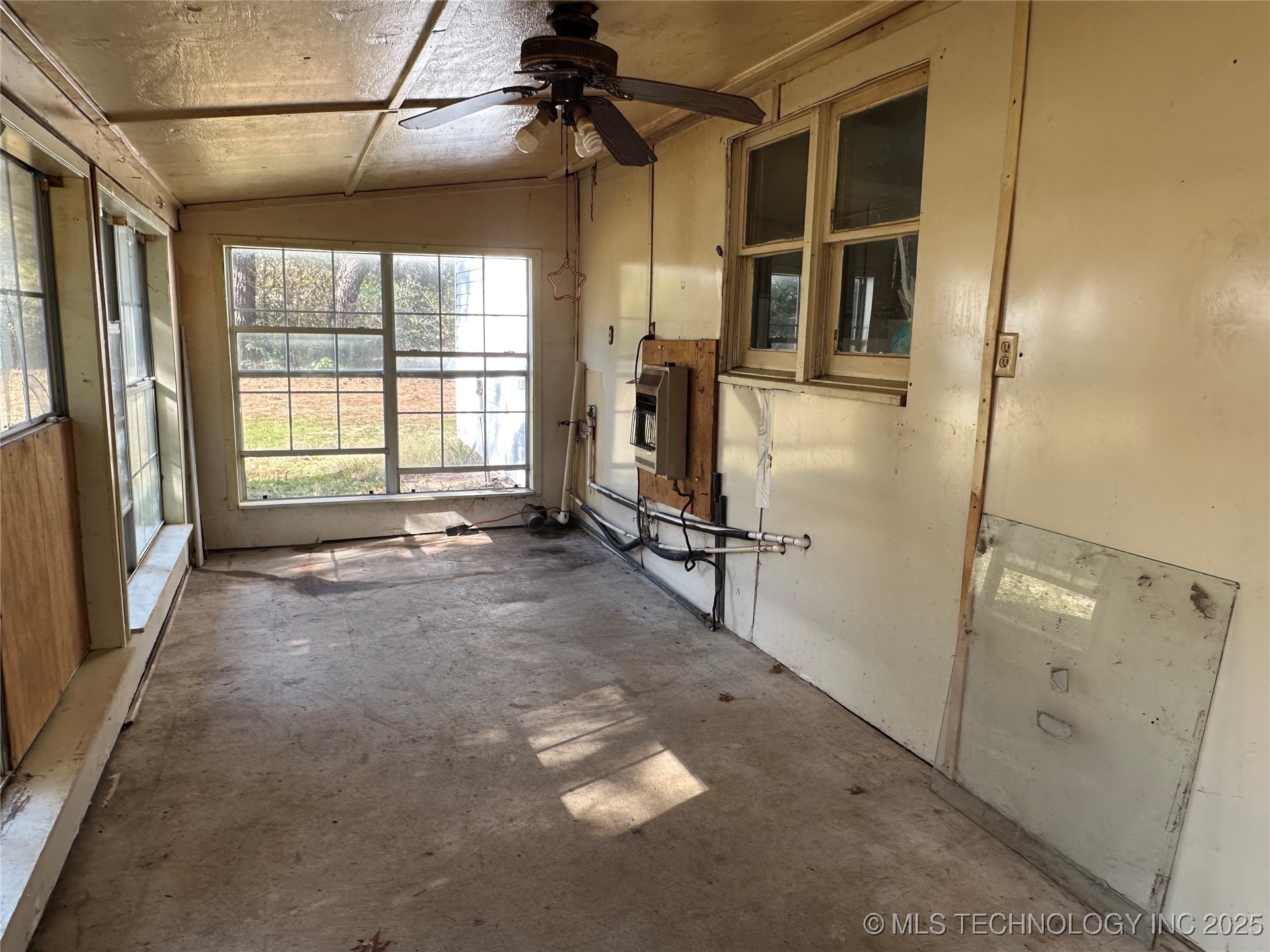 1400 W Seneca Street Property Photo 13