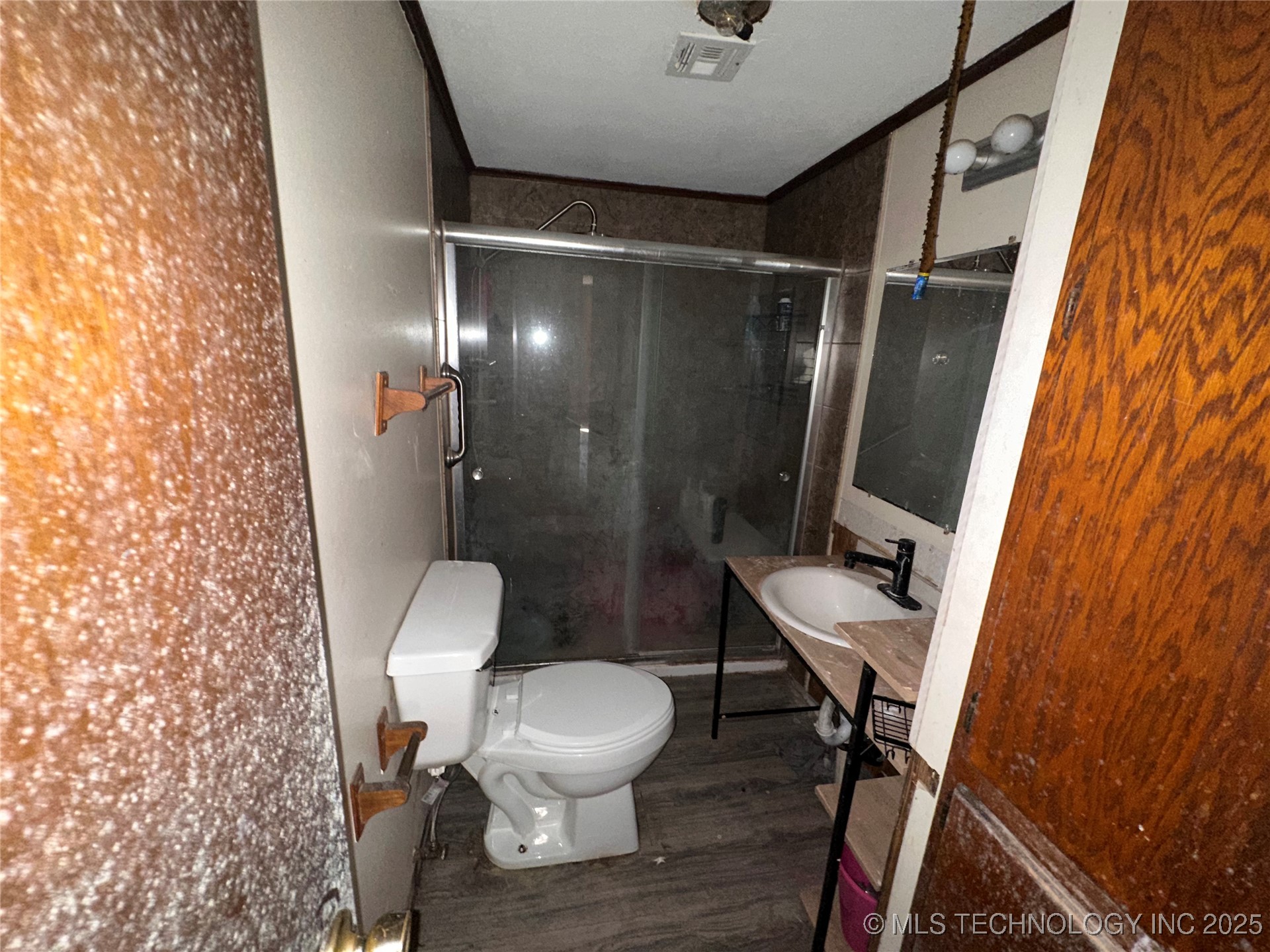 805 E Tejon Avenue Property Photo 7