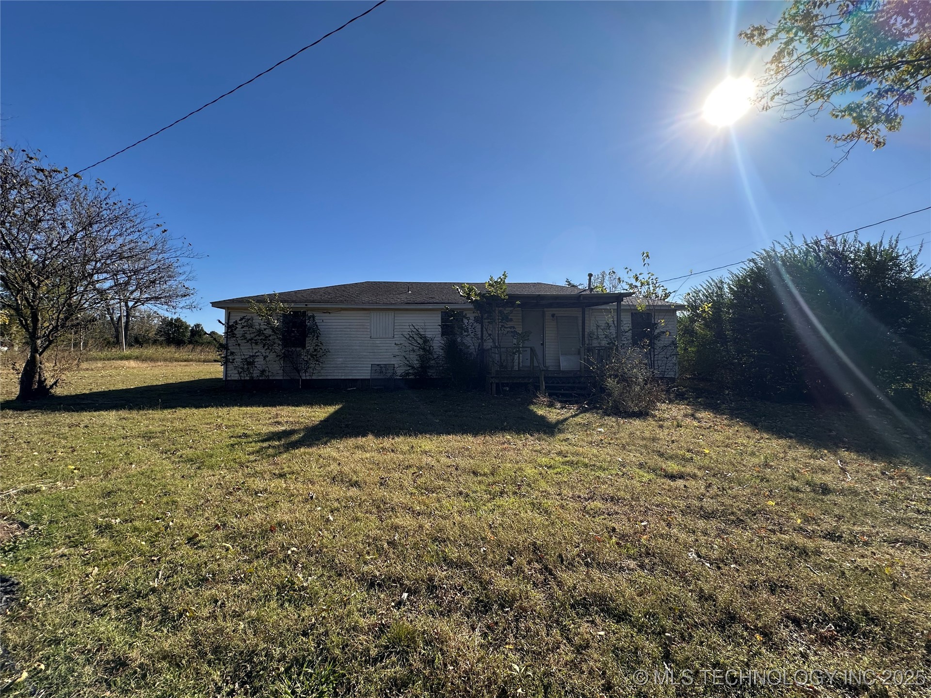 805 E Tejon Avenue Property Photo 12