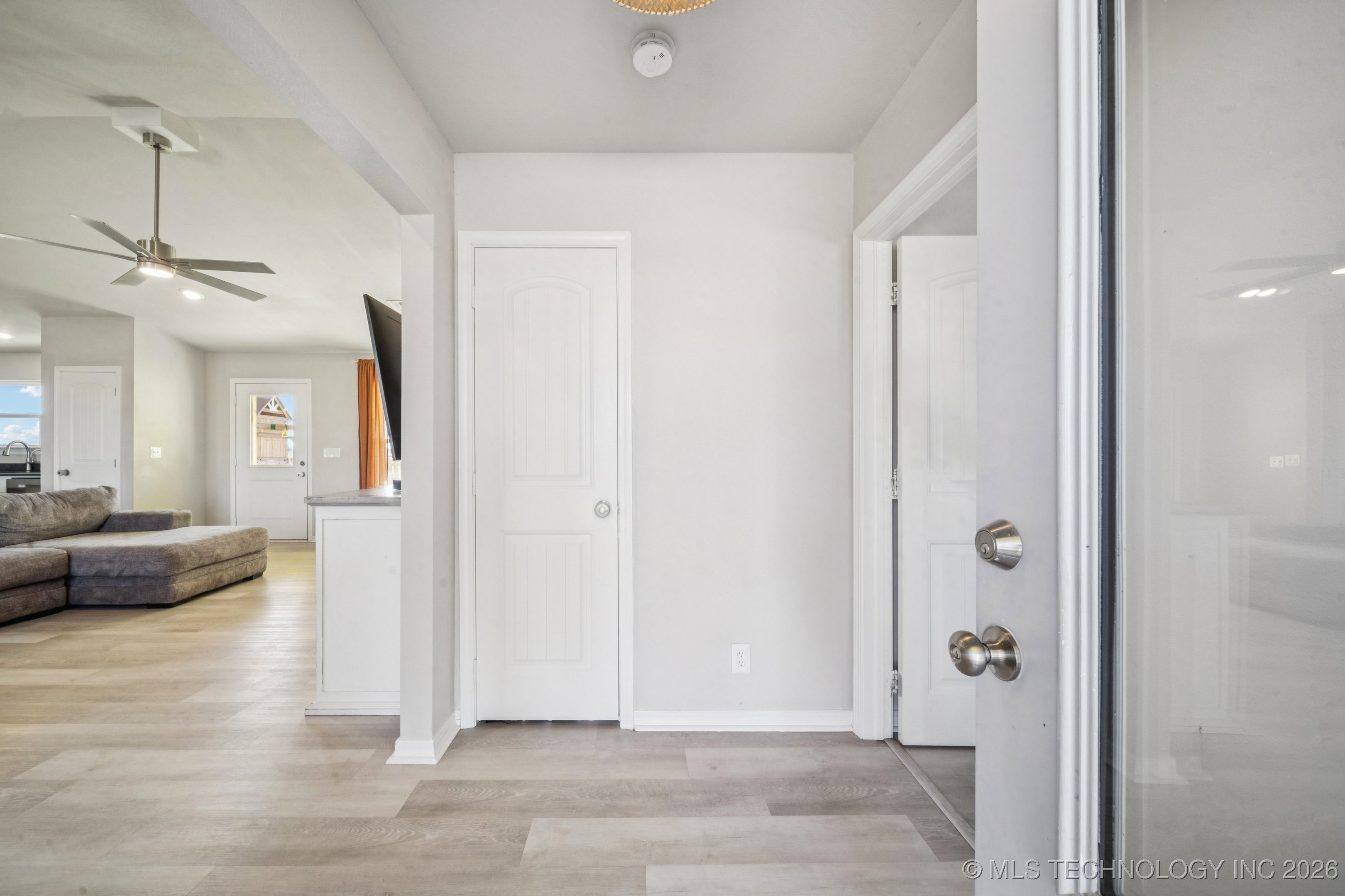 2152 E 430 Road Property Photo 7