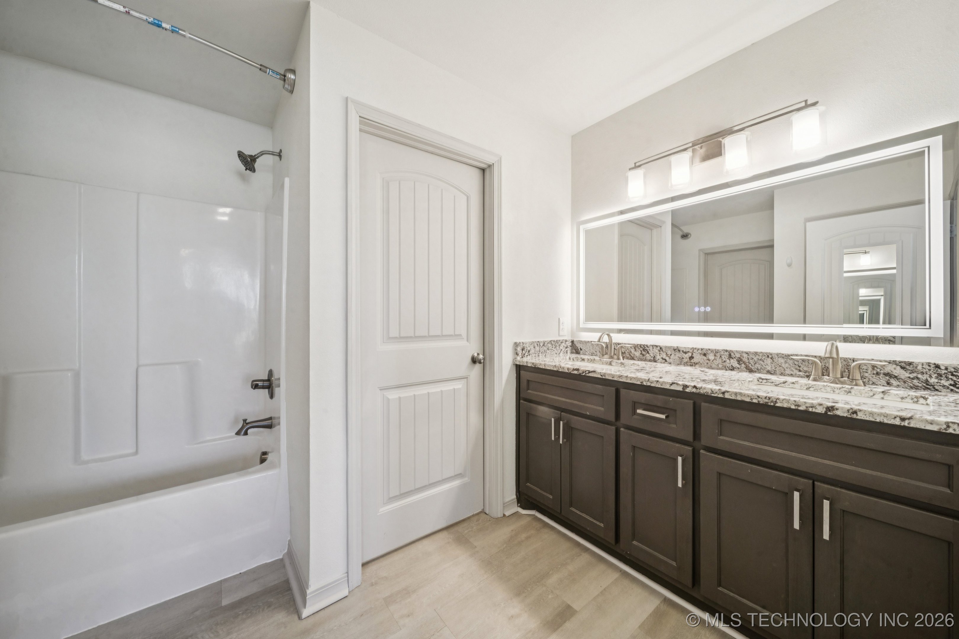 2152 E 430 Road Property Photo 25