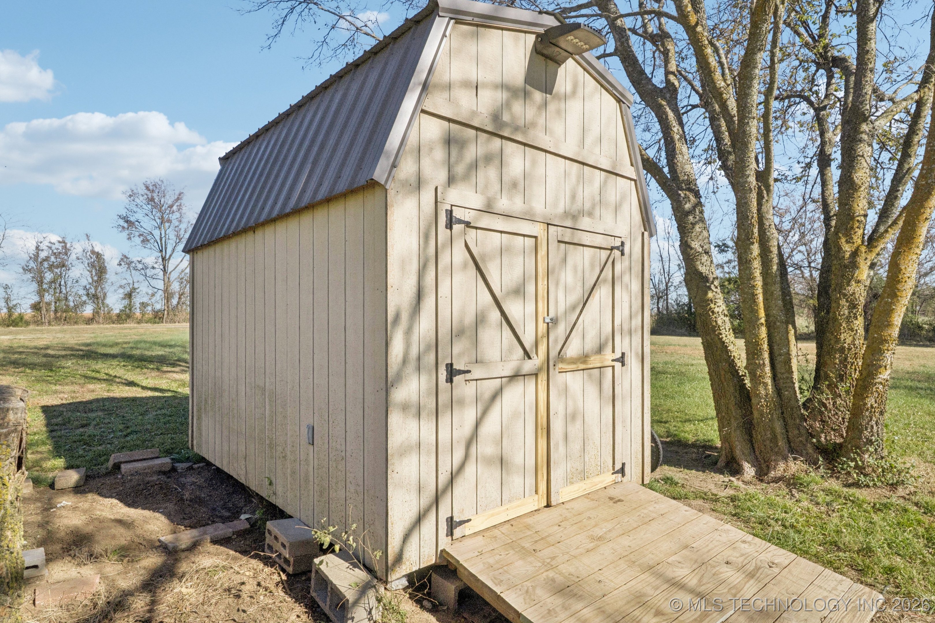 2152 E 430 Road Property Photo 40