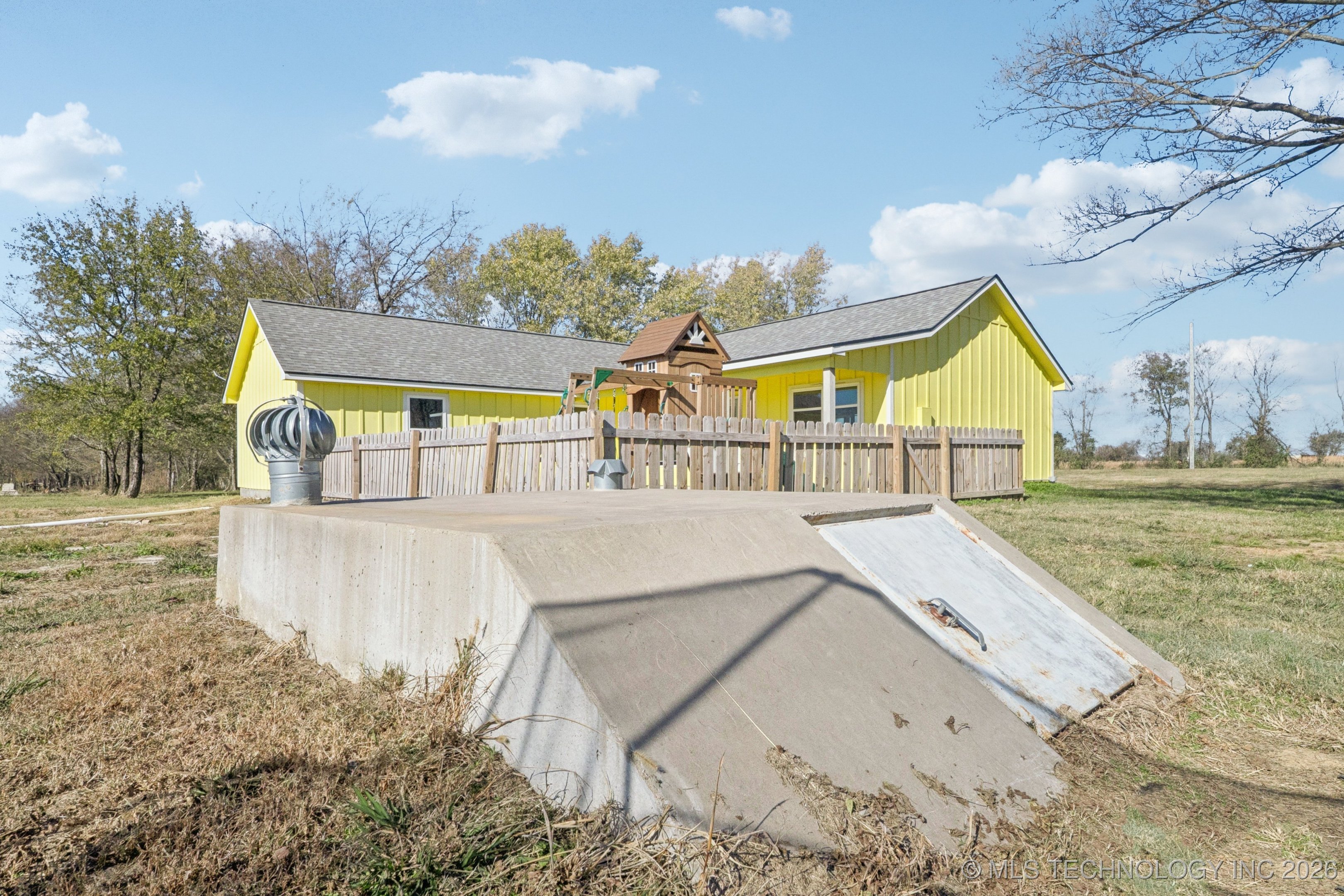 2152 E 430 Road Property Photo 41