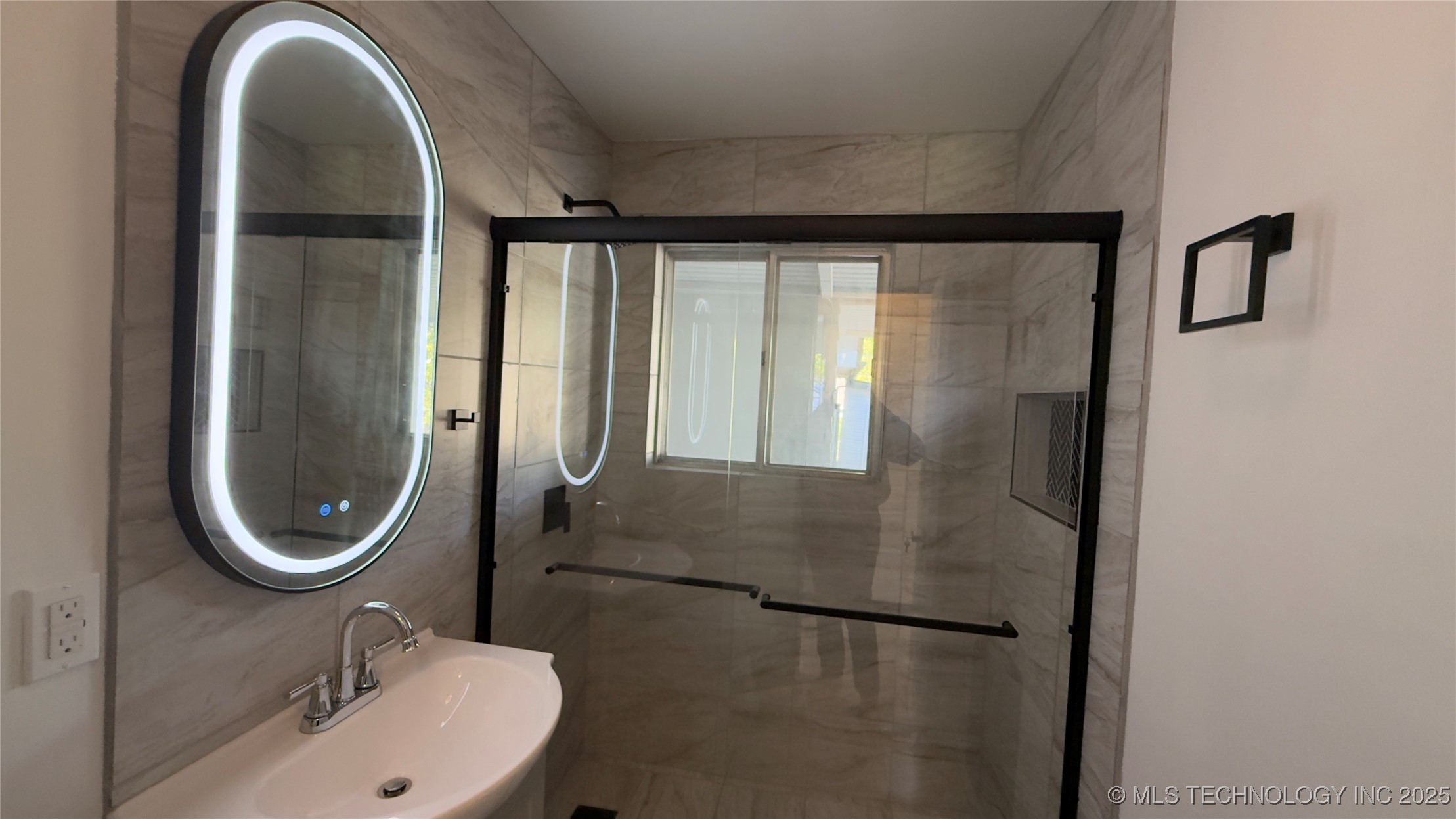 6701 E 9th Street Property Photo 13