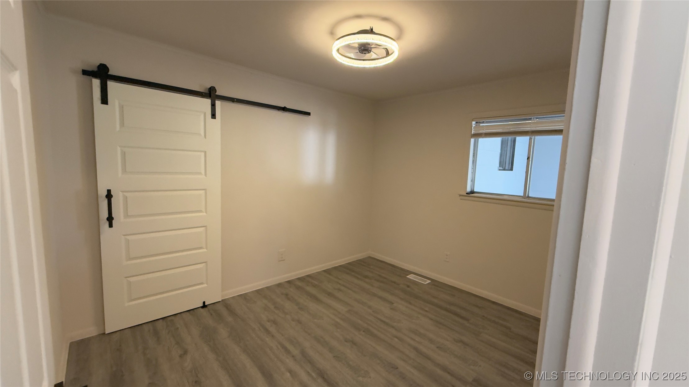 6701 E 9th Street Property Photo 14