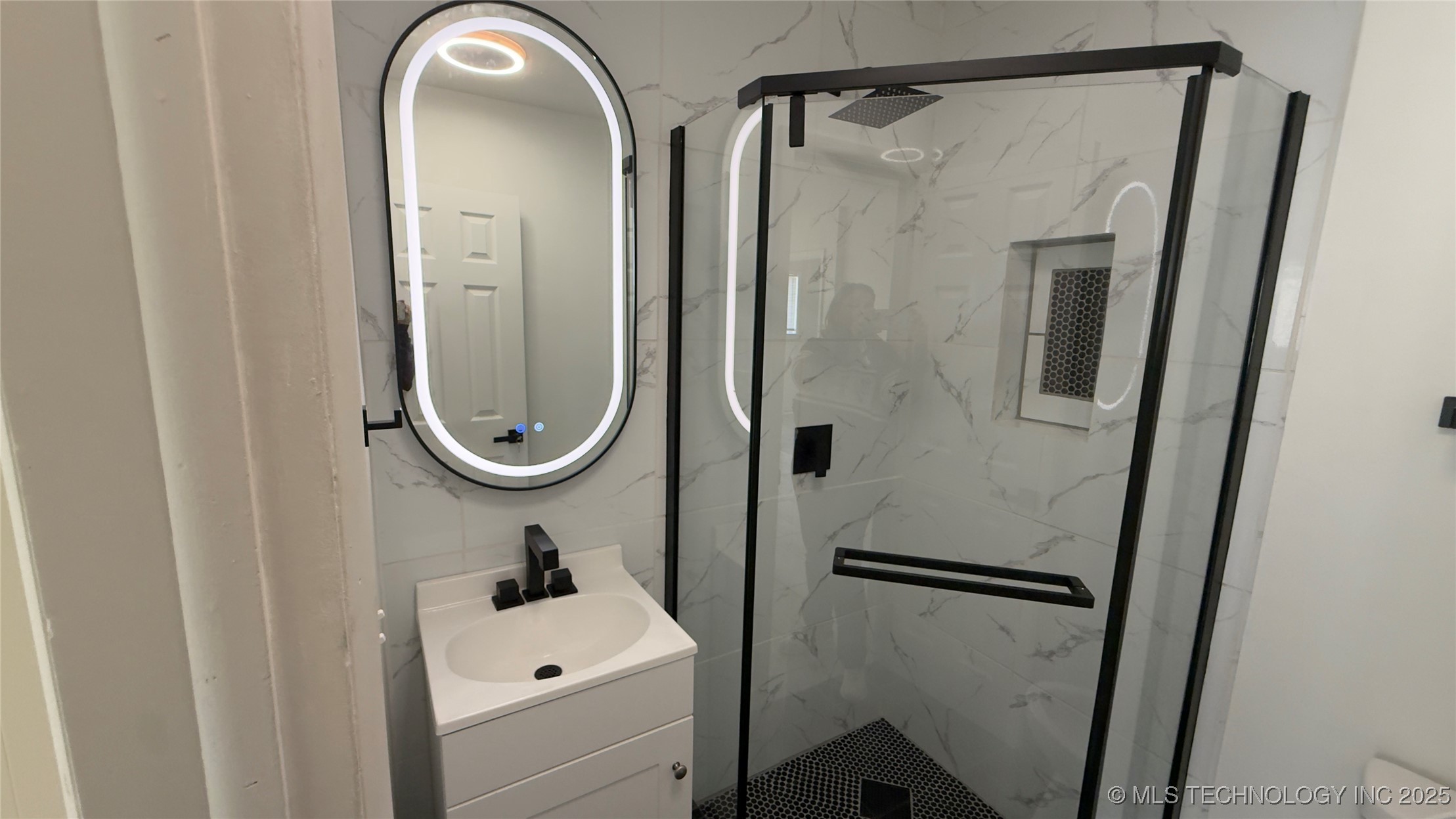 6701 E 9th Street Property Photo 18