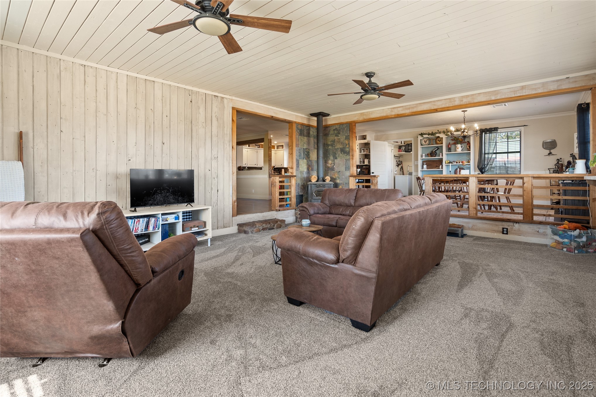 441 Acorn Property Photo 12